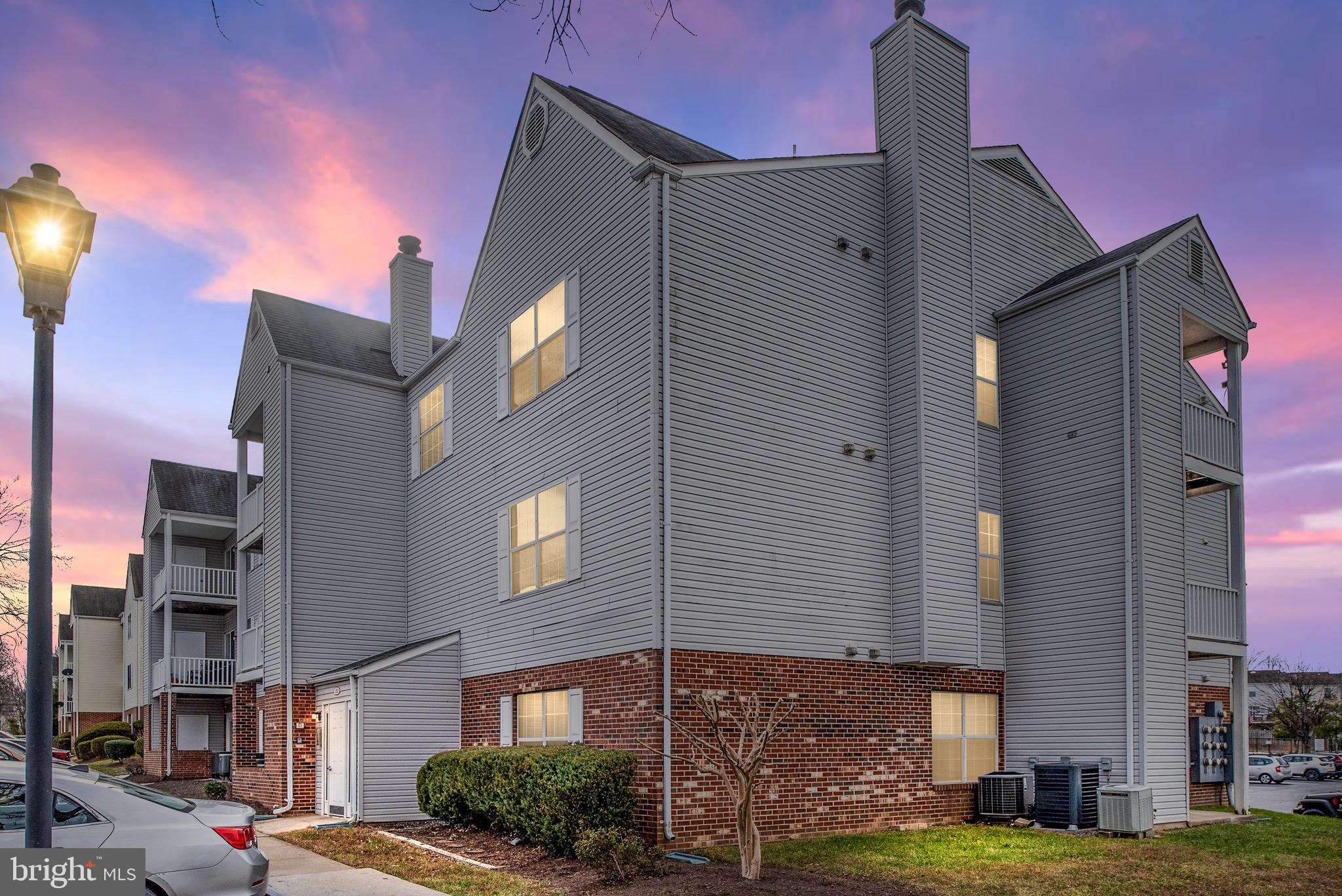 SUNNINGDALE MEADOWS - Residential Lease