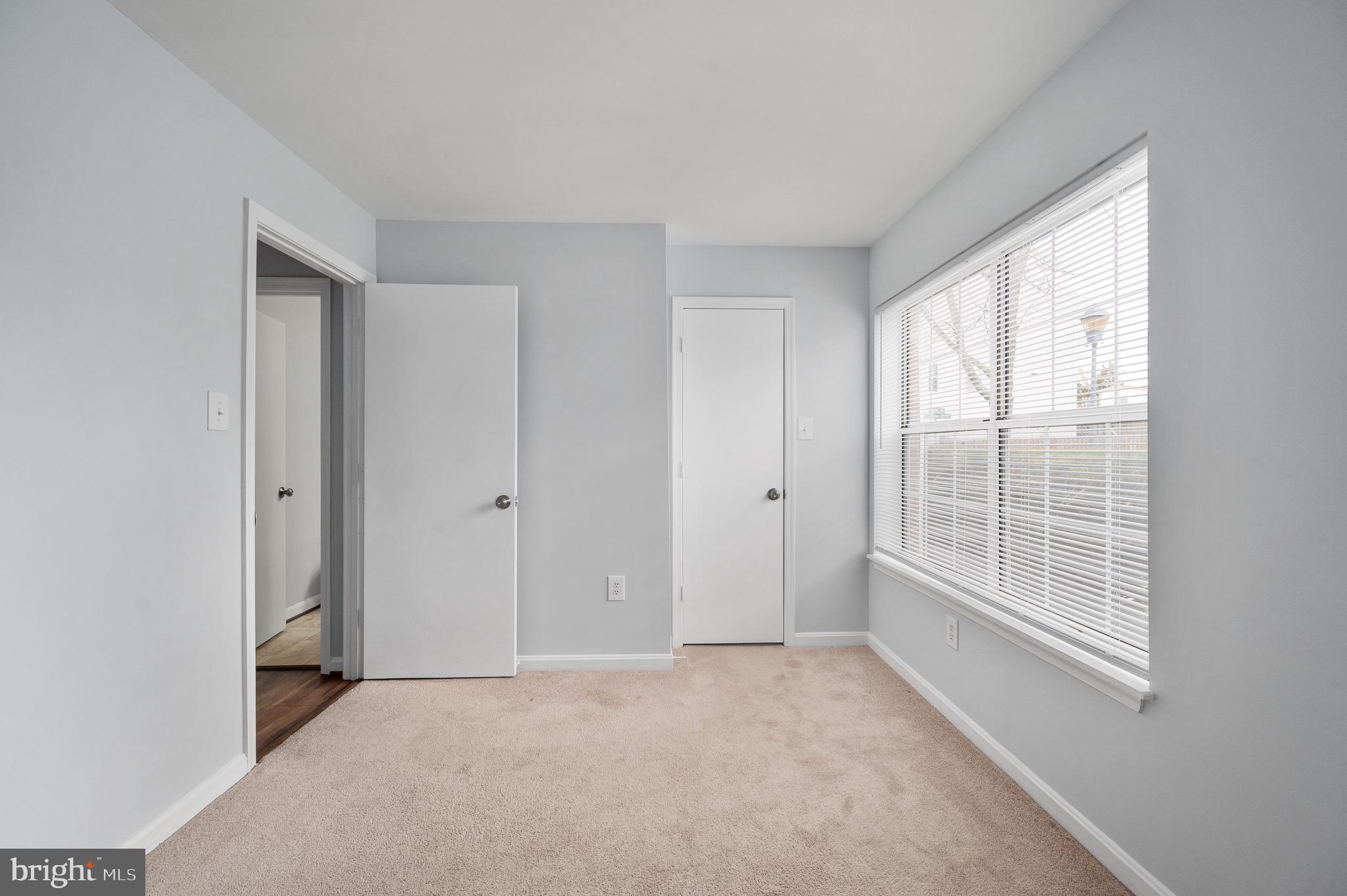 SUNNINGDALE MEADOWS - Residential Lease