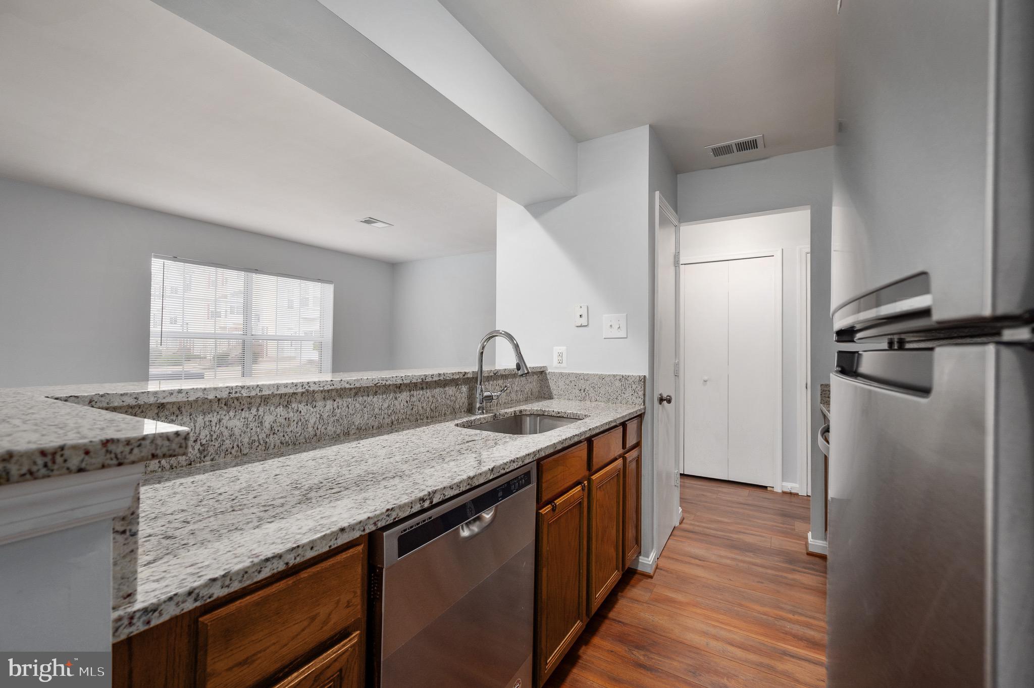 SUNNINGDALE MEADOWS - Residential Lease