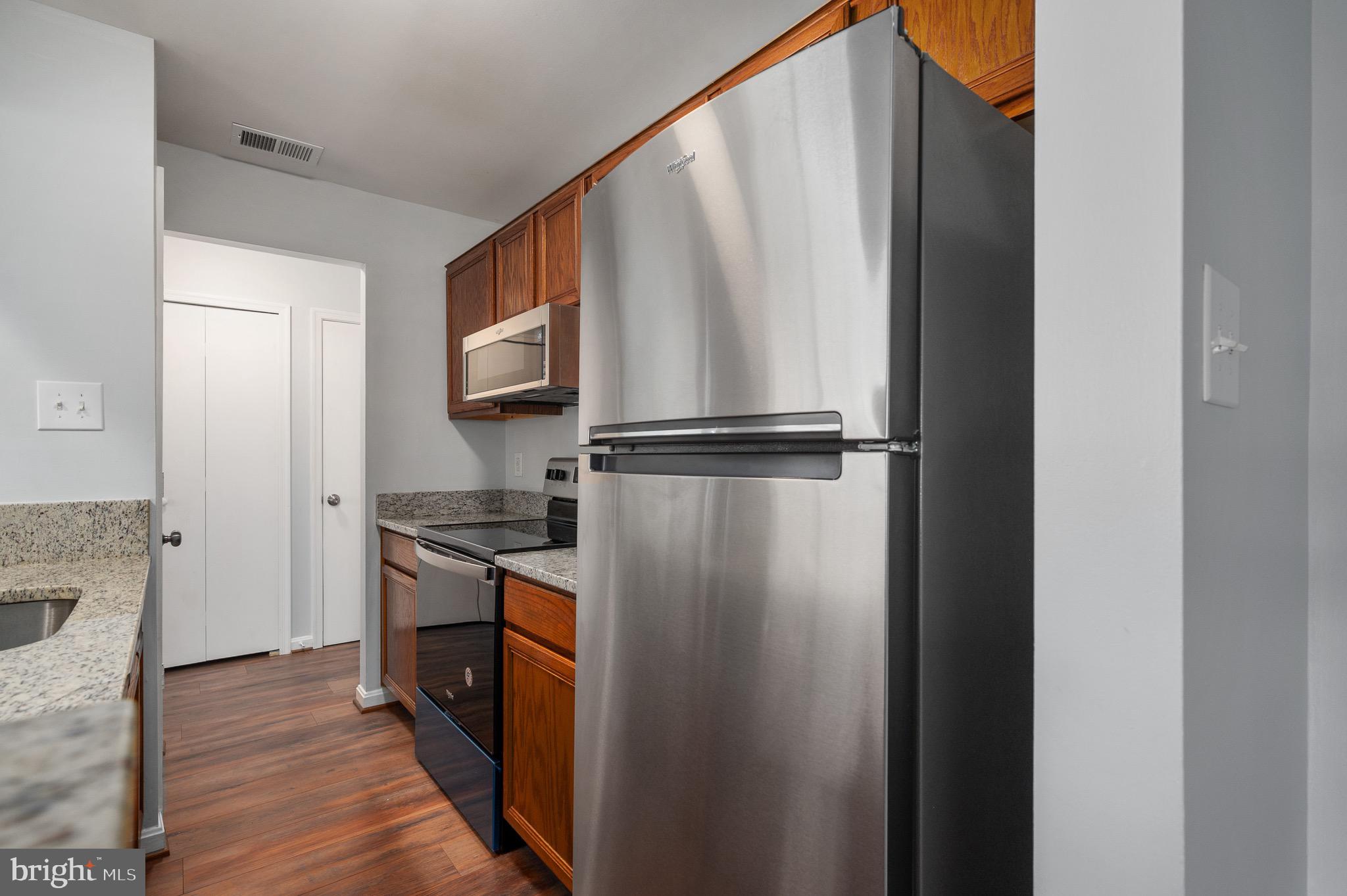 SUNNINGDALE MEADOWS - Residential Lease