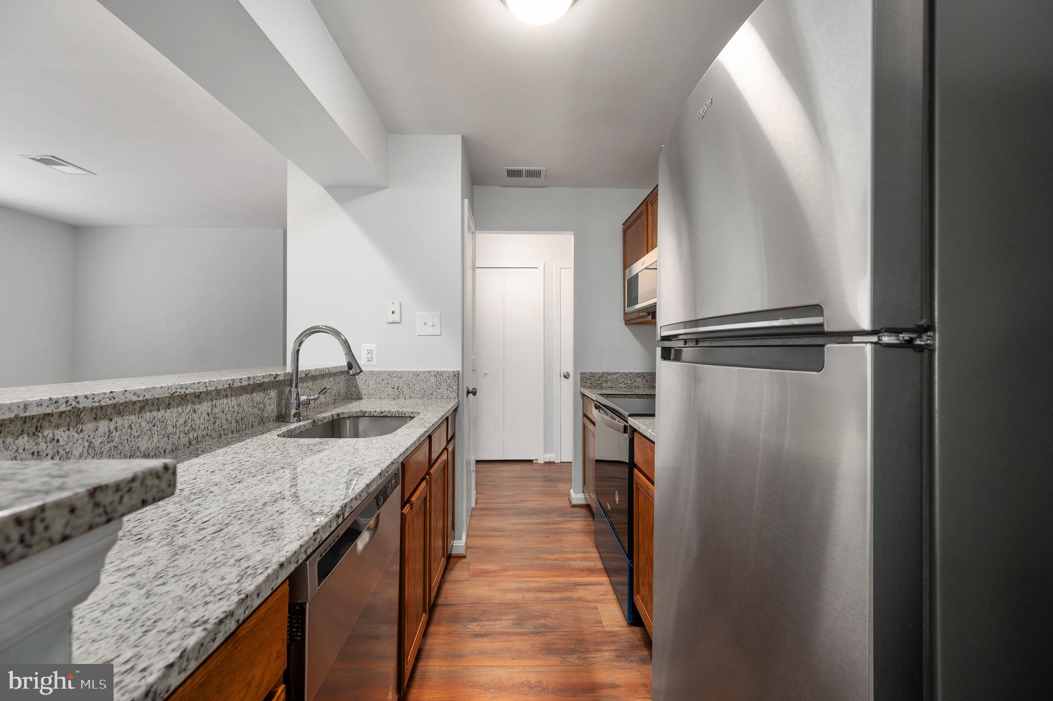 SUNNINGDALE MEADOWS - Residential Lease