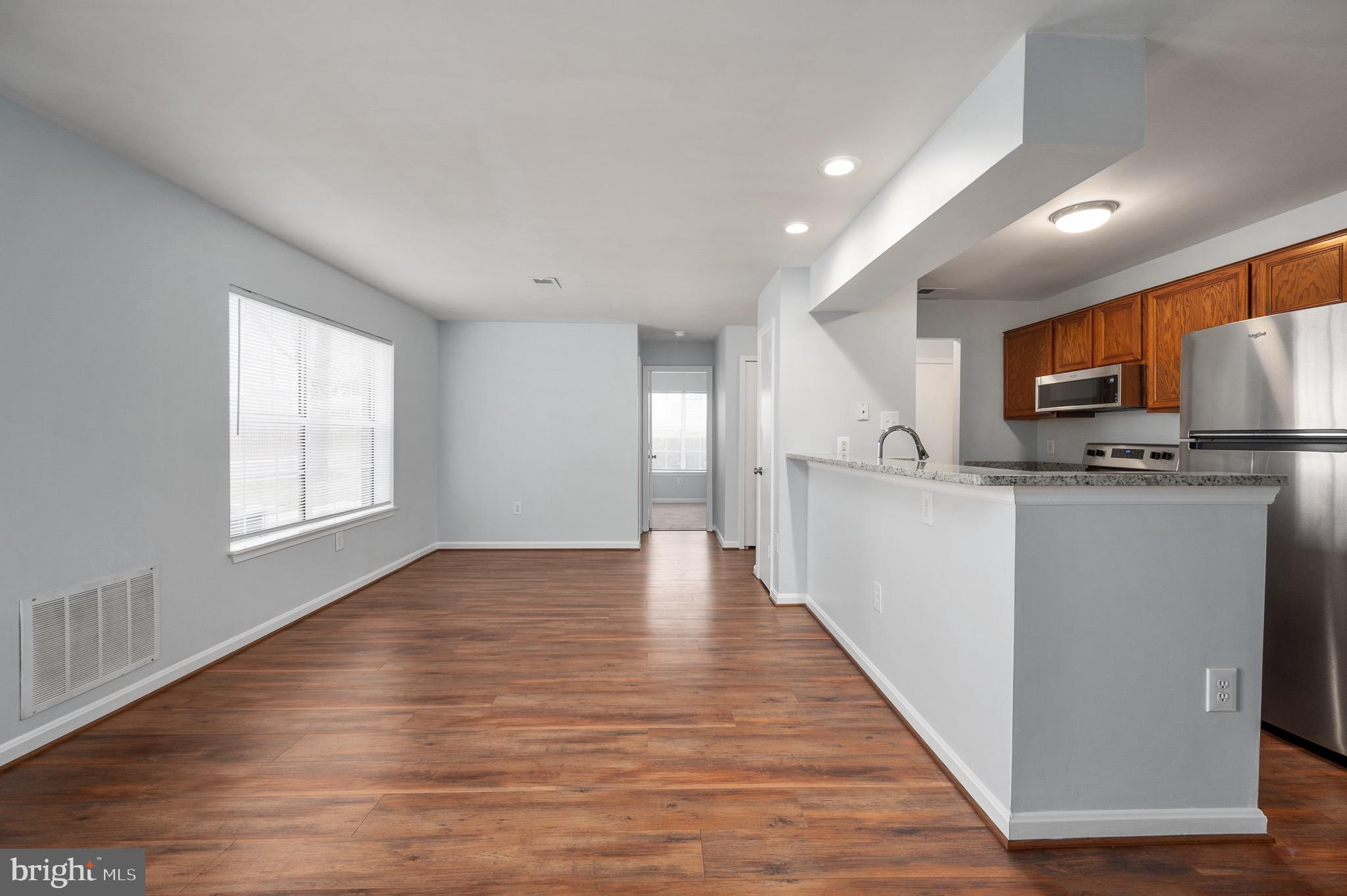 SUNNINGDALE MEADOWS - Residential Lease