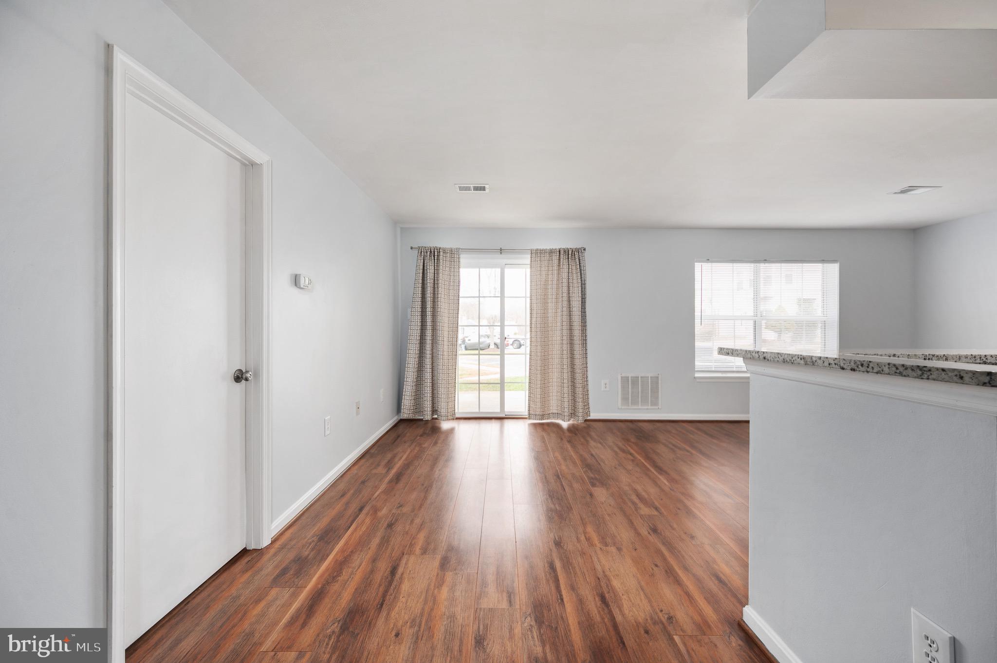 SUNNINGDALE MEADOWS - Residential Lease