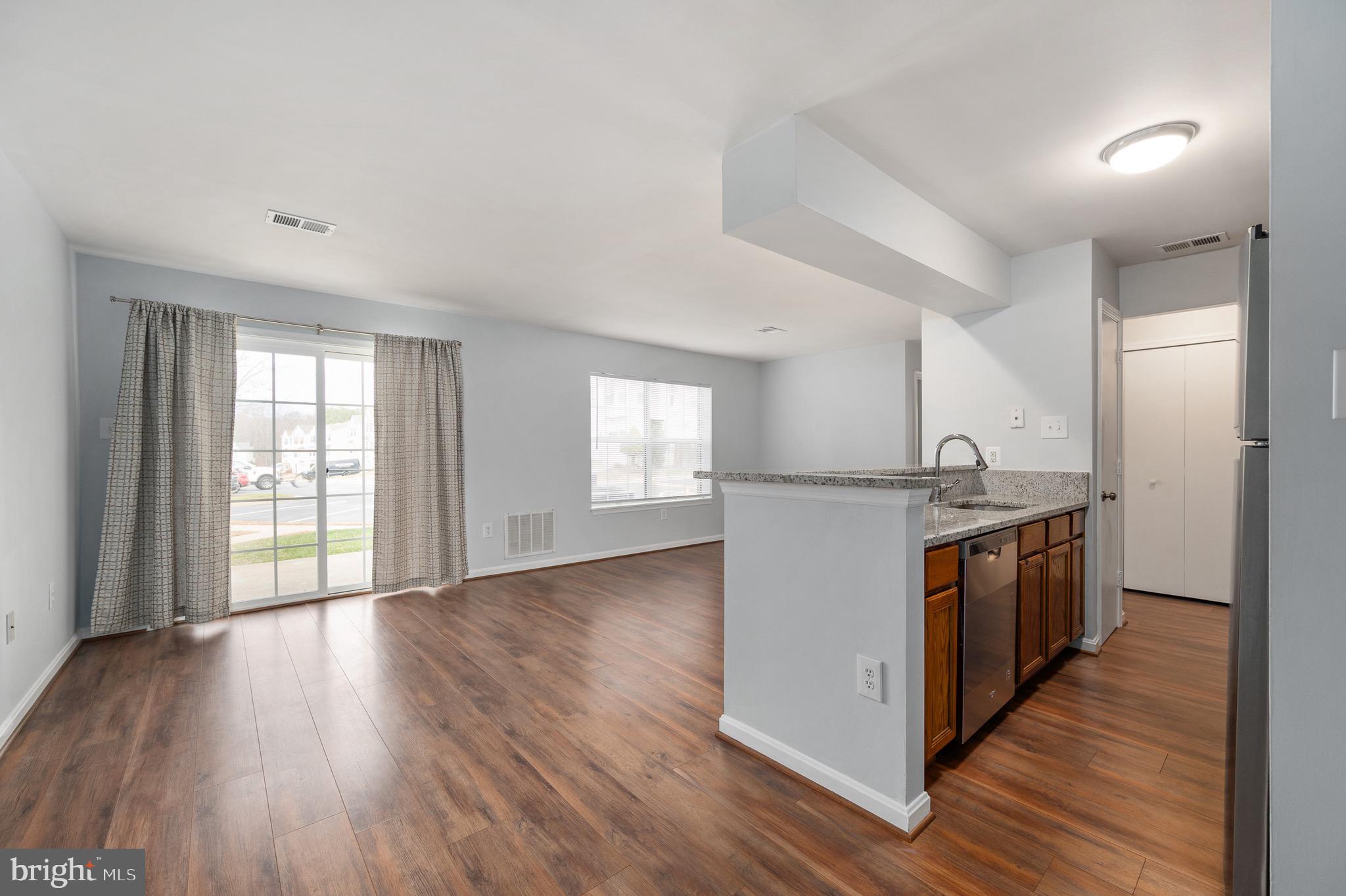 SUNNINGDALE MEADOWS - Residential Lease