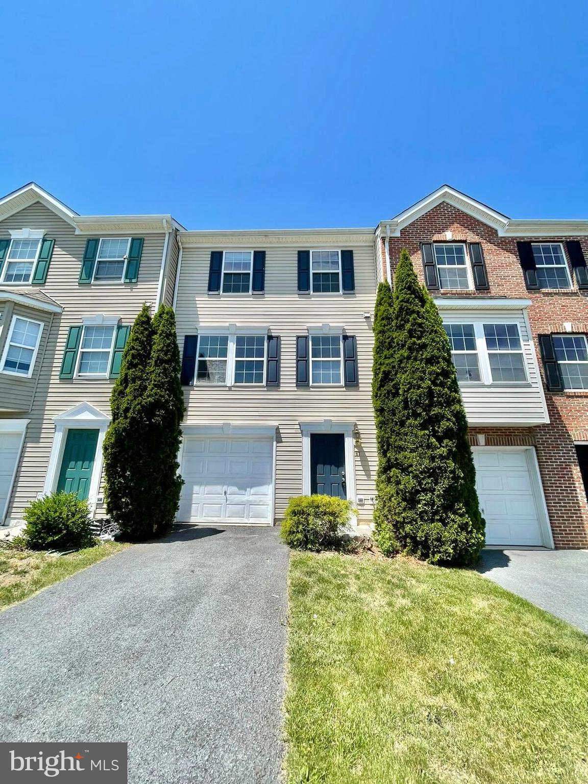 PLEASANT VIEW - Residential Lease