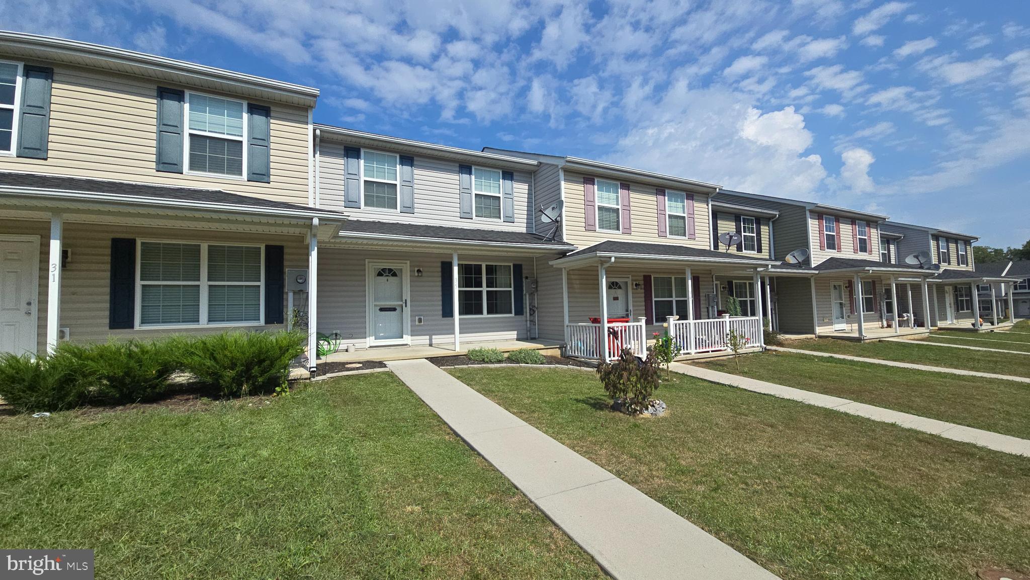 INWOOD VILLAGE - Residential