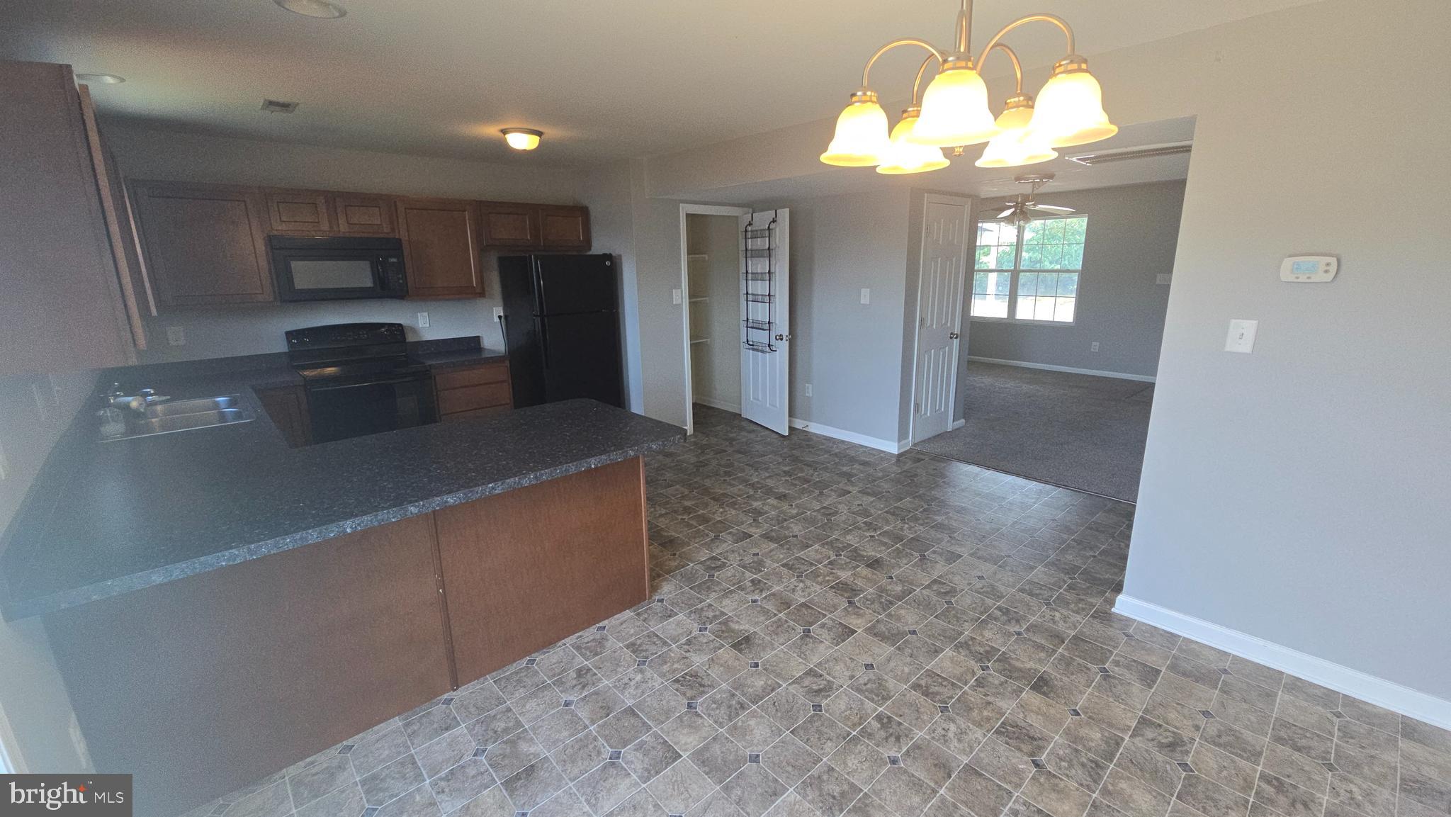 INWOOD VILLAGE - Residential