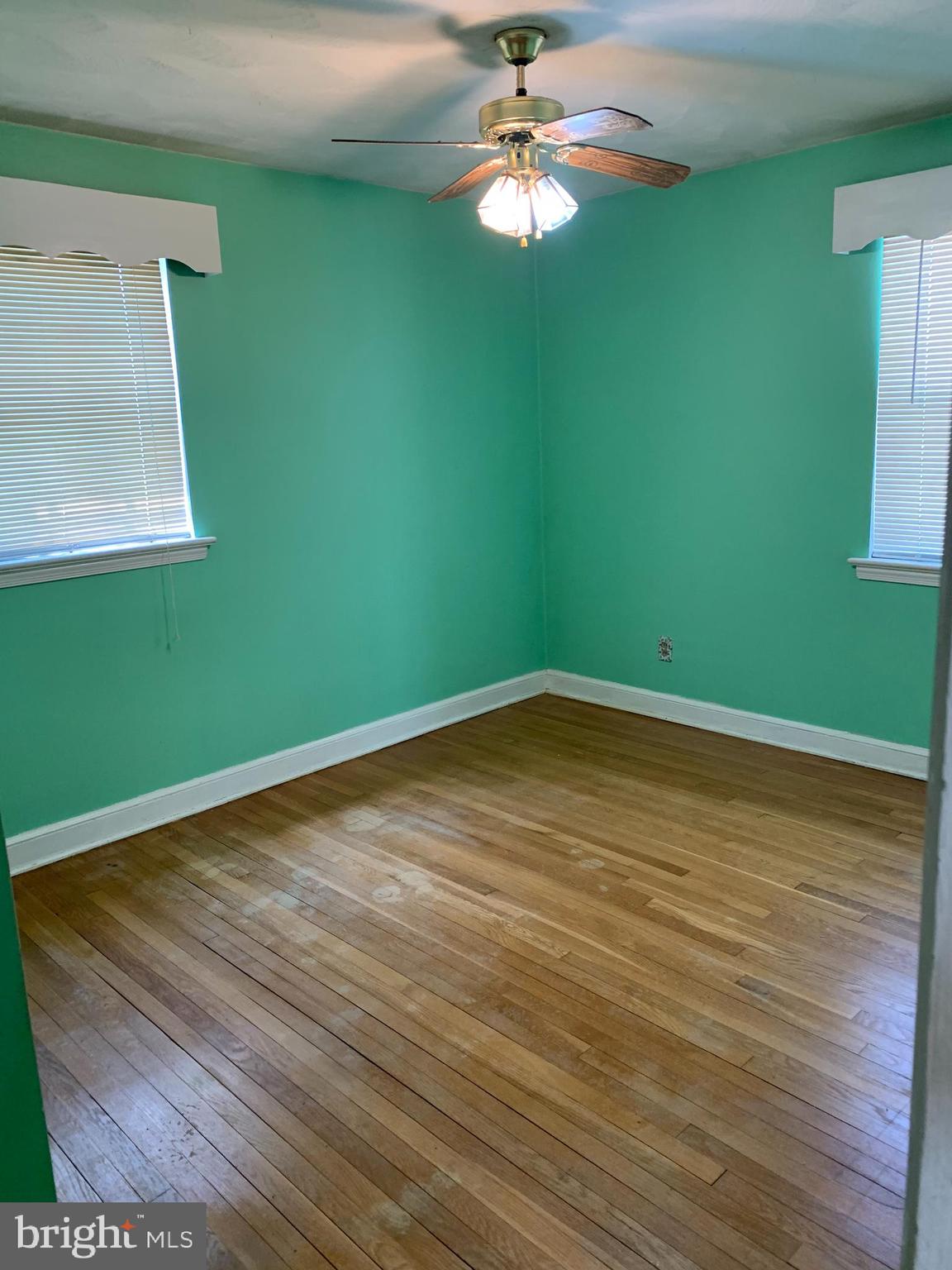 TEMPLE HILLS - Residential