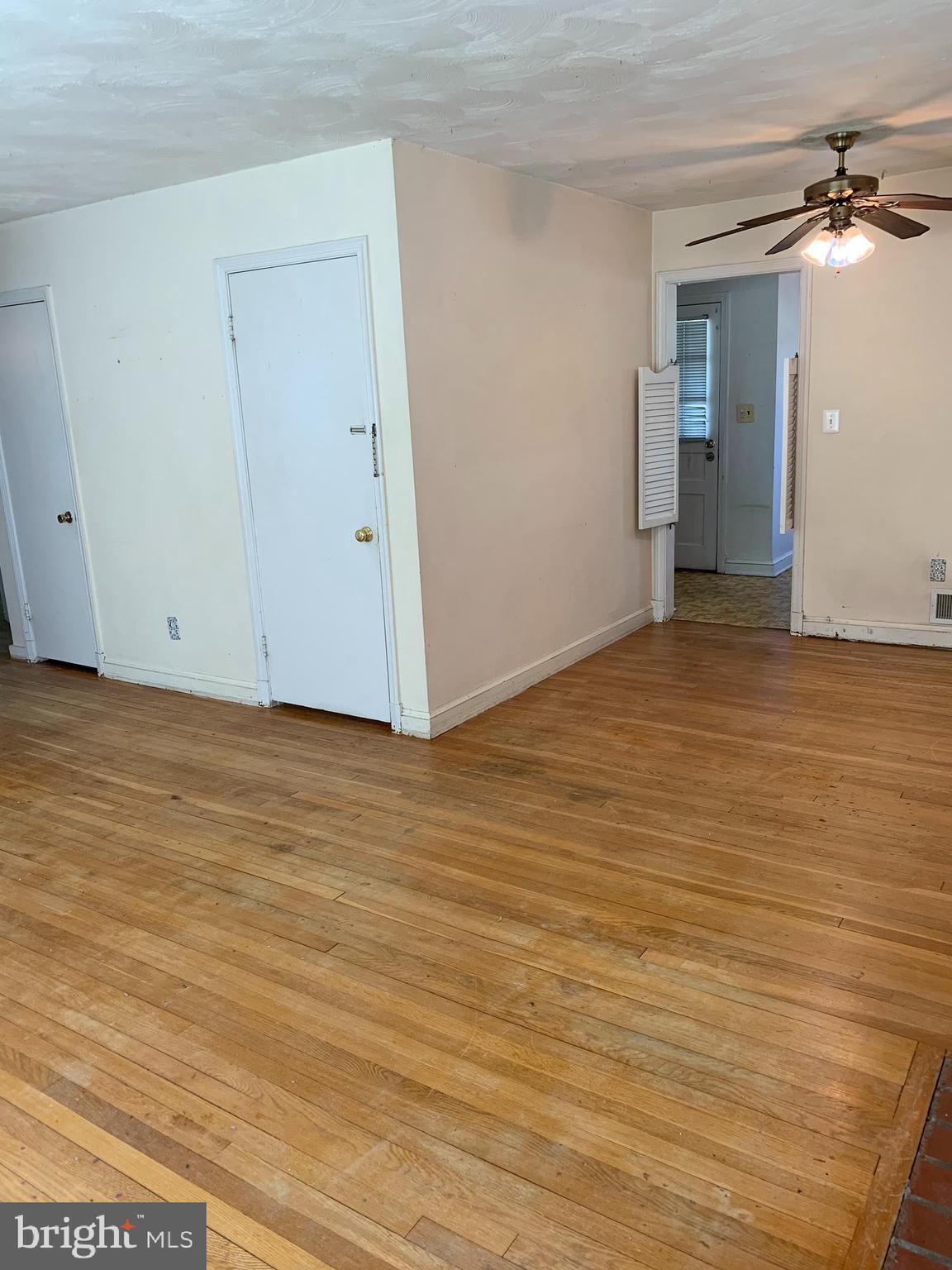 TEMPLE HILLS - Residential