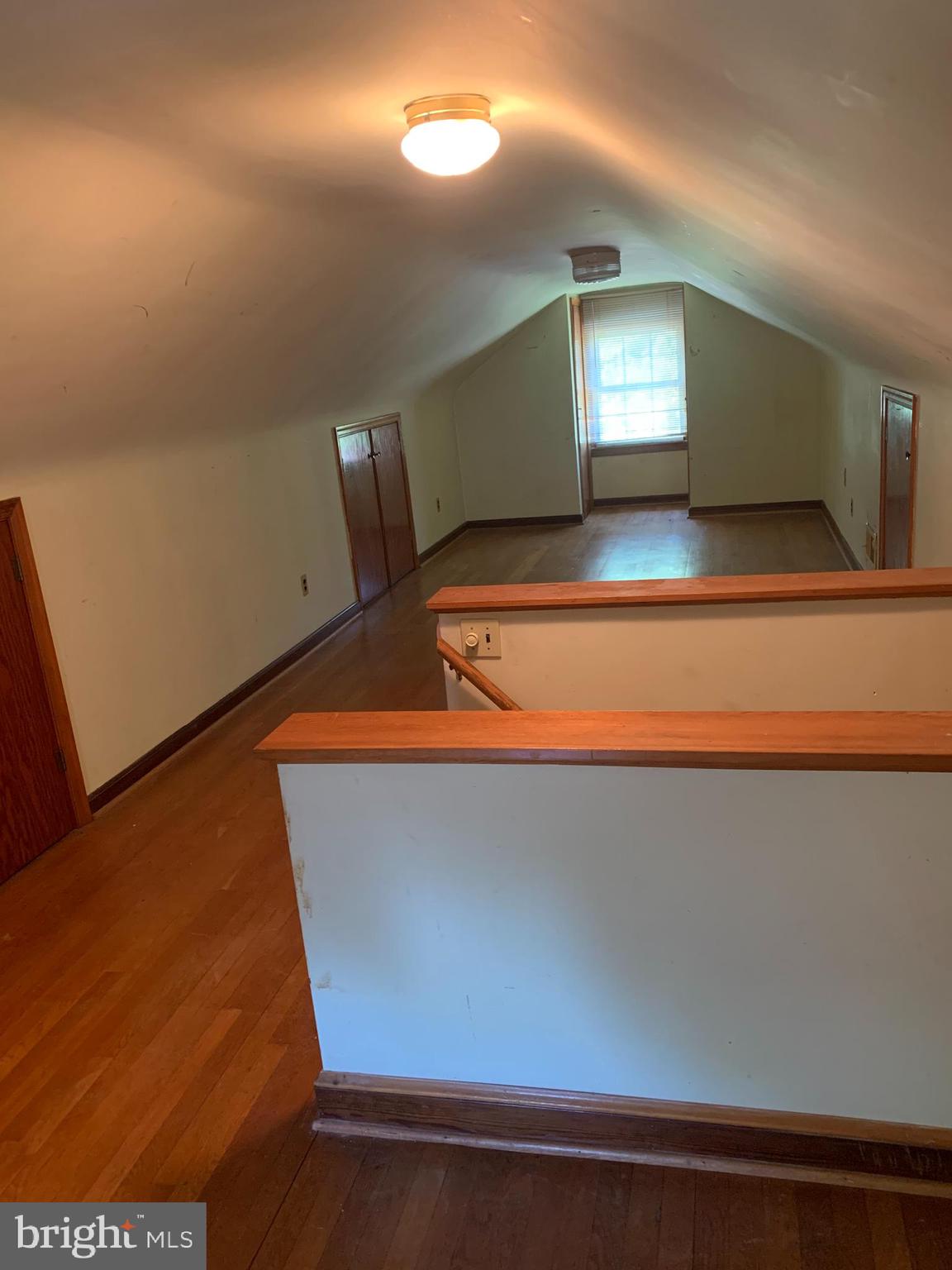 TEMPLE HILLS - Residential