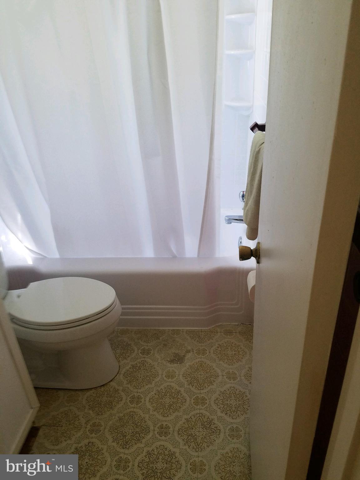 TEMPLE HILLS - Residential