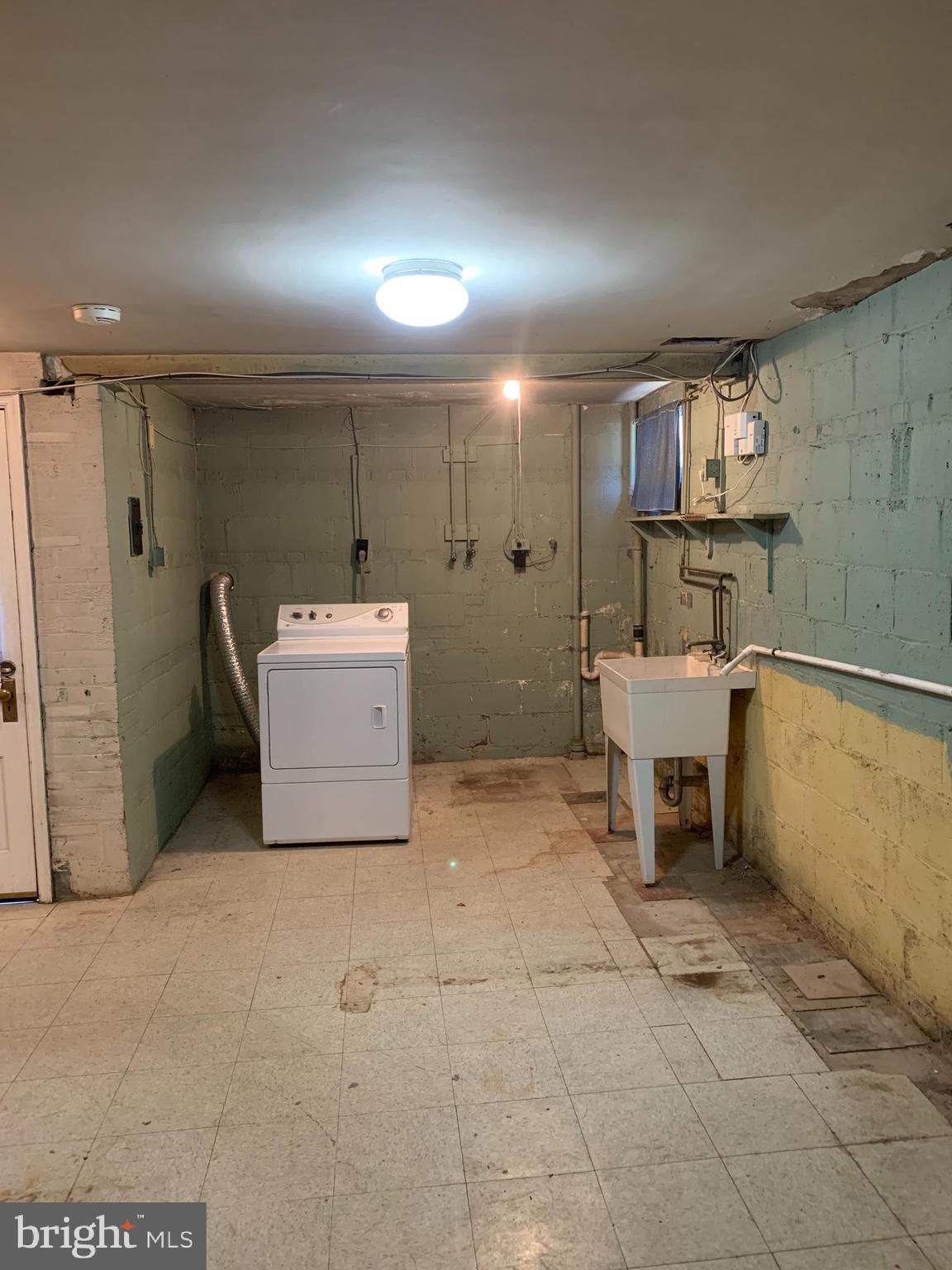 TEMPLE HILLS - Residential