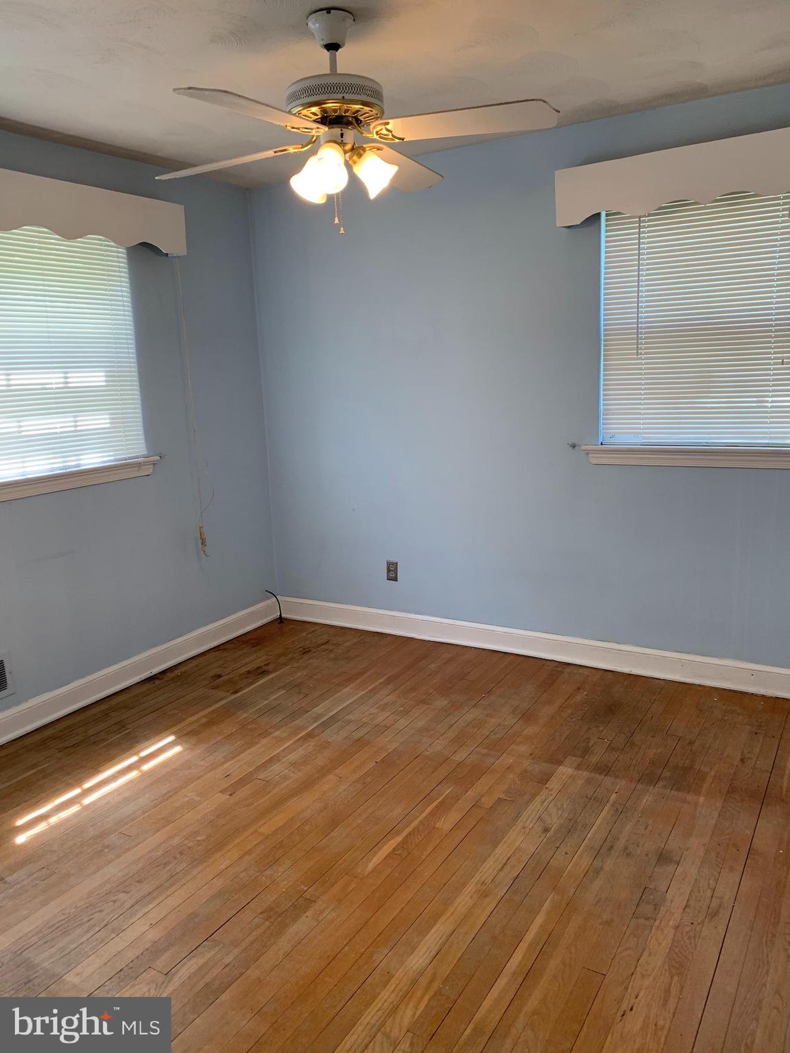 TEMPLE HILLS - Residential