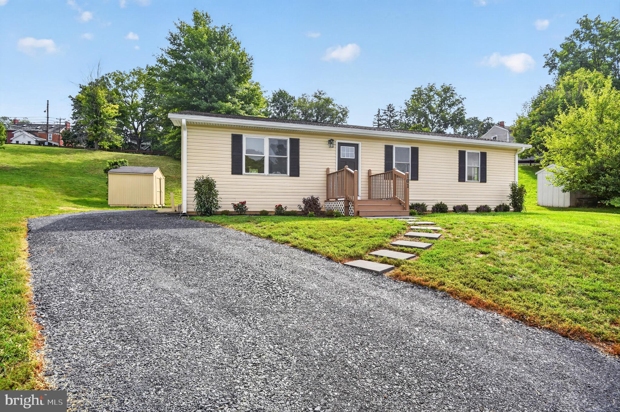 101 VICKERS WAY