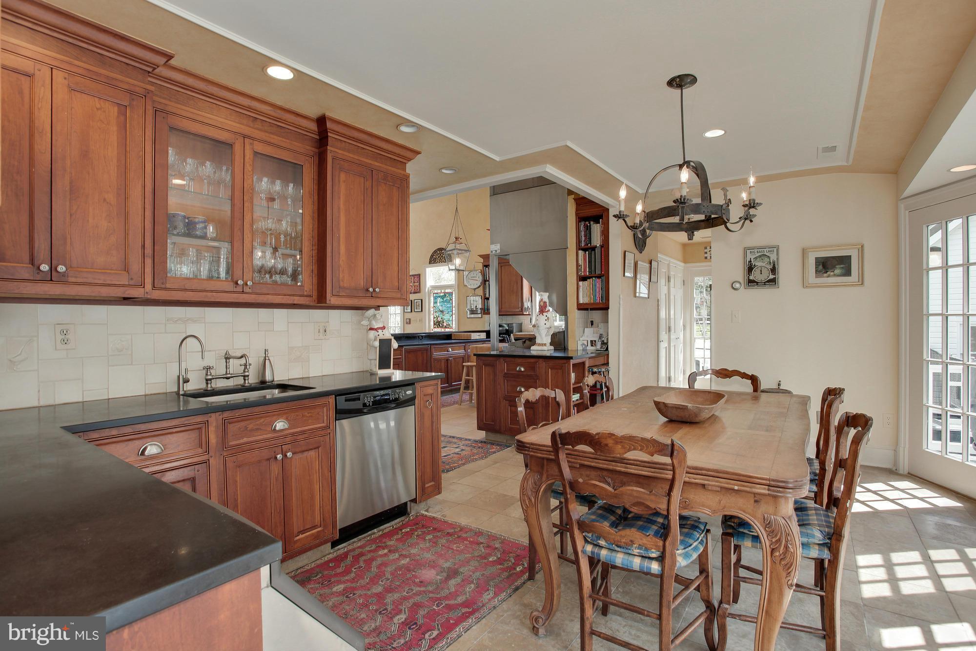 ARLINGWOOD - Residential