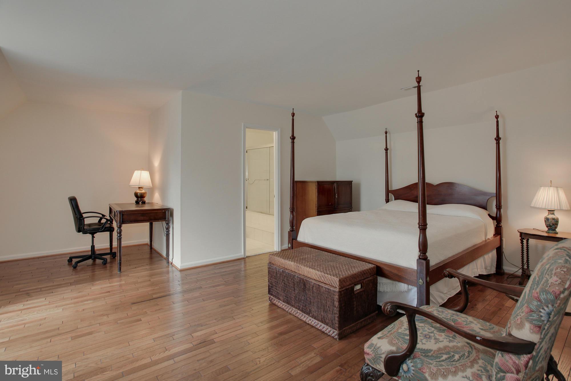 ARLINGWOOD - Residential