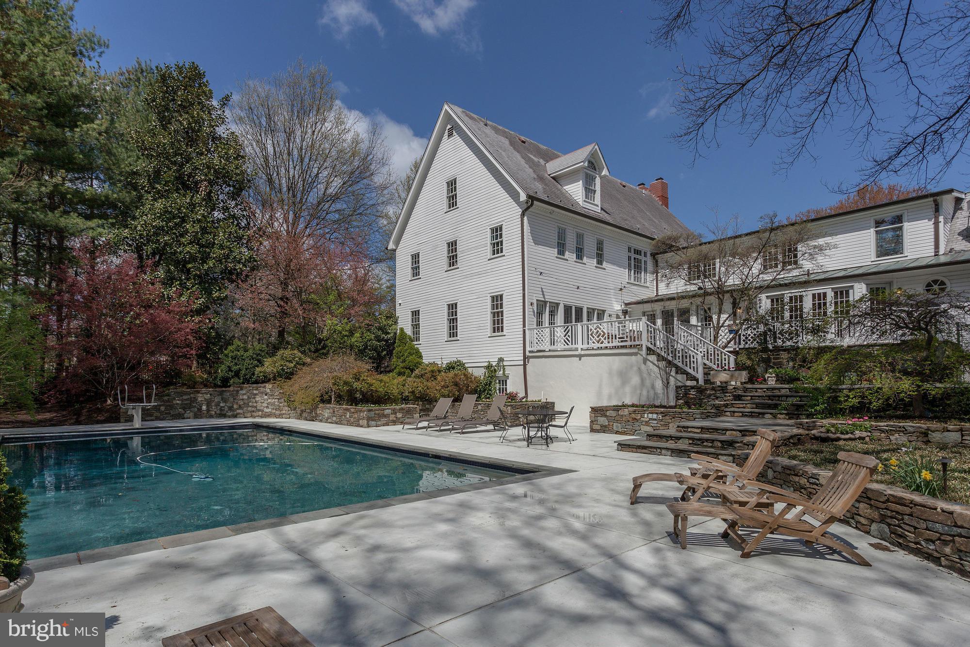 ARLINGWOOD - Residential