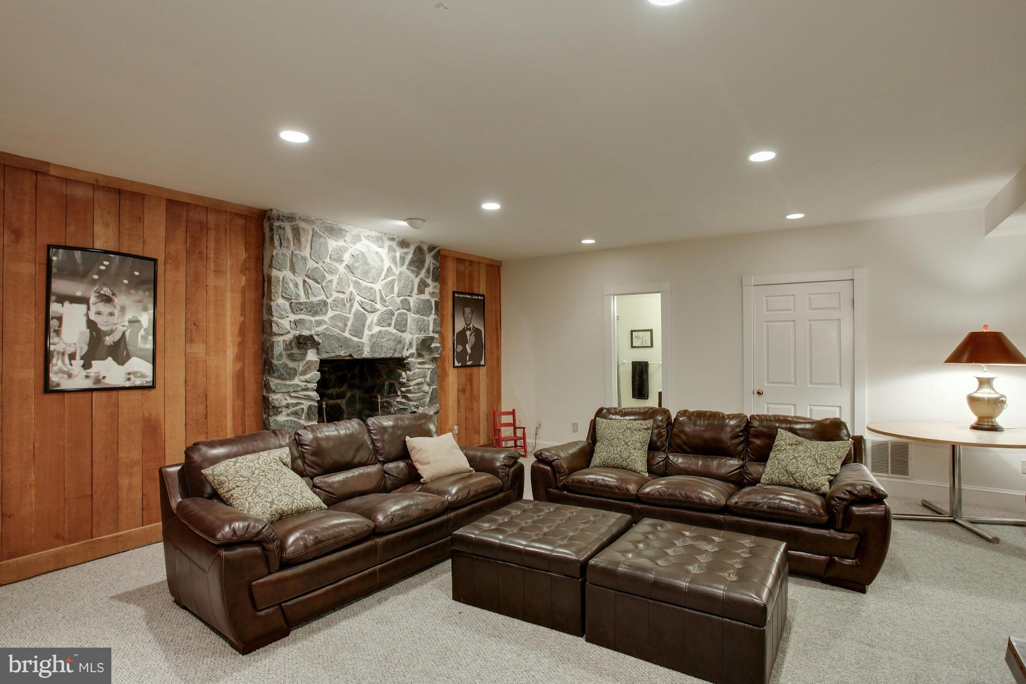 ARLINGWOOD - Residential