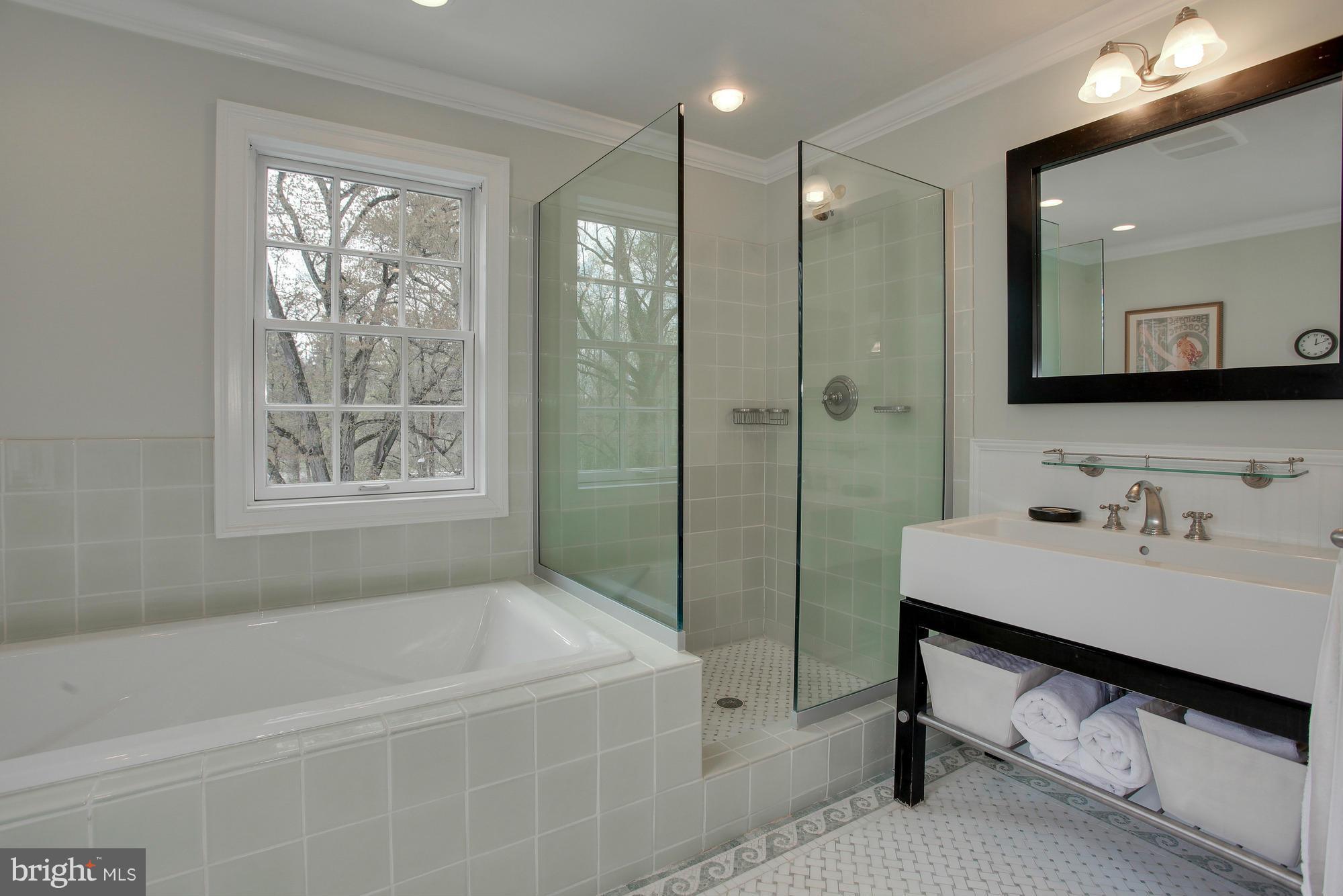 ARLINGWOOD - Residential