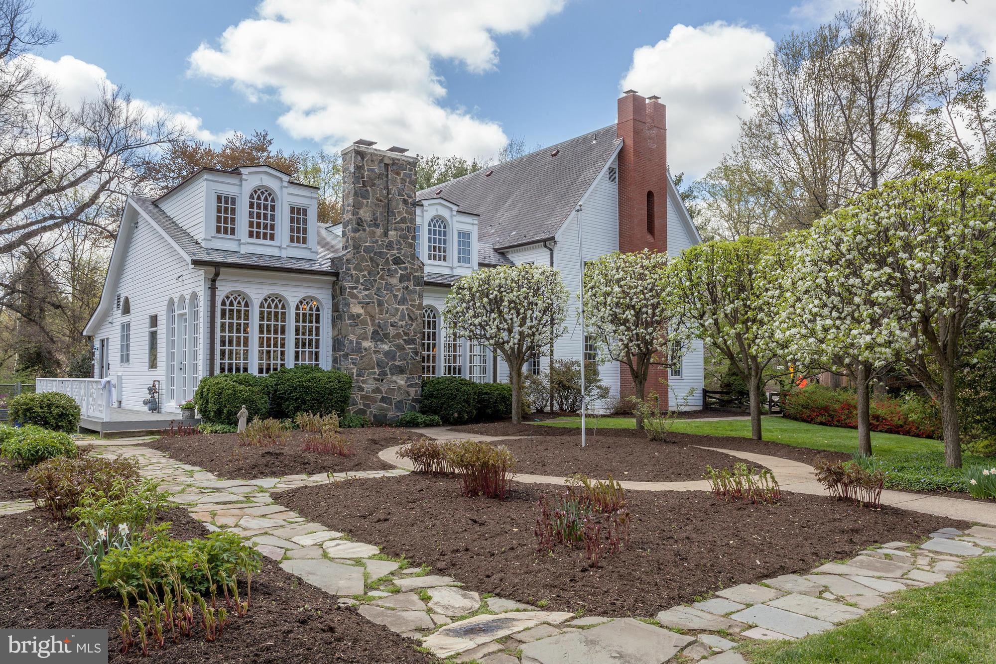 ARLINGWOOD - Residential