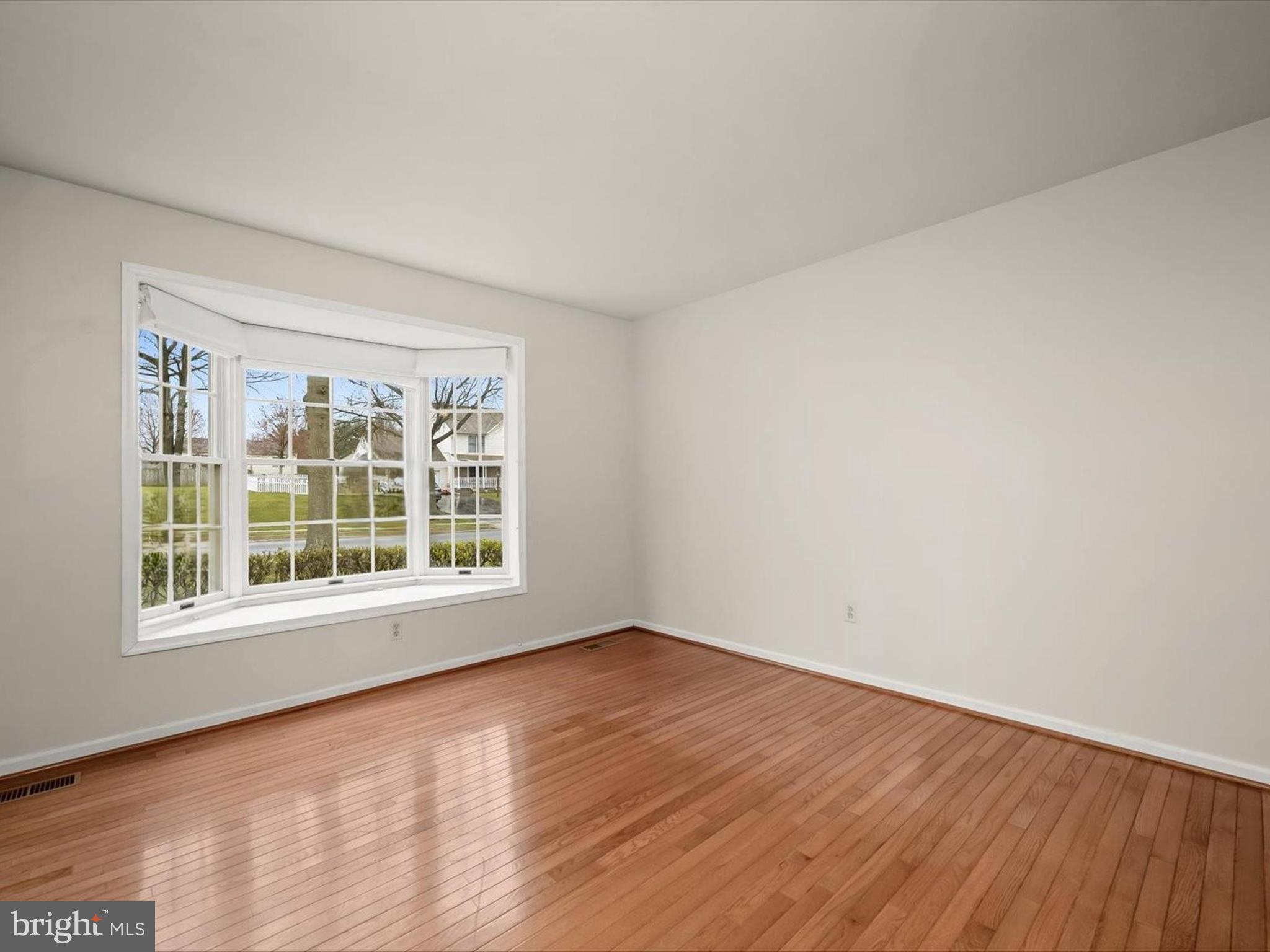 BRAMPTON HILLS - Residential