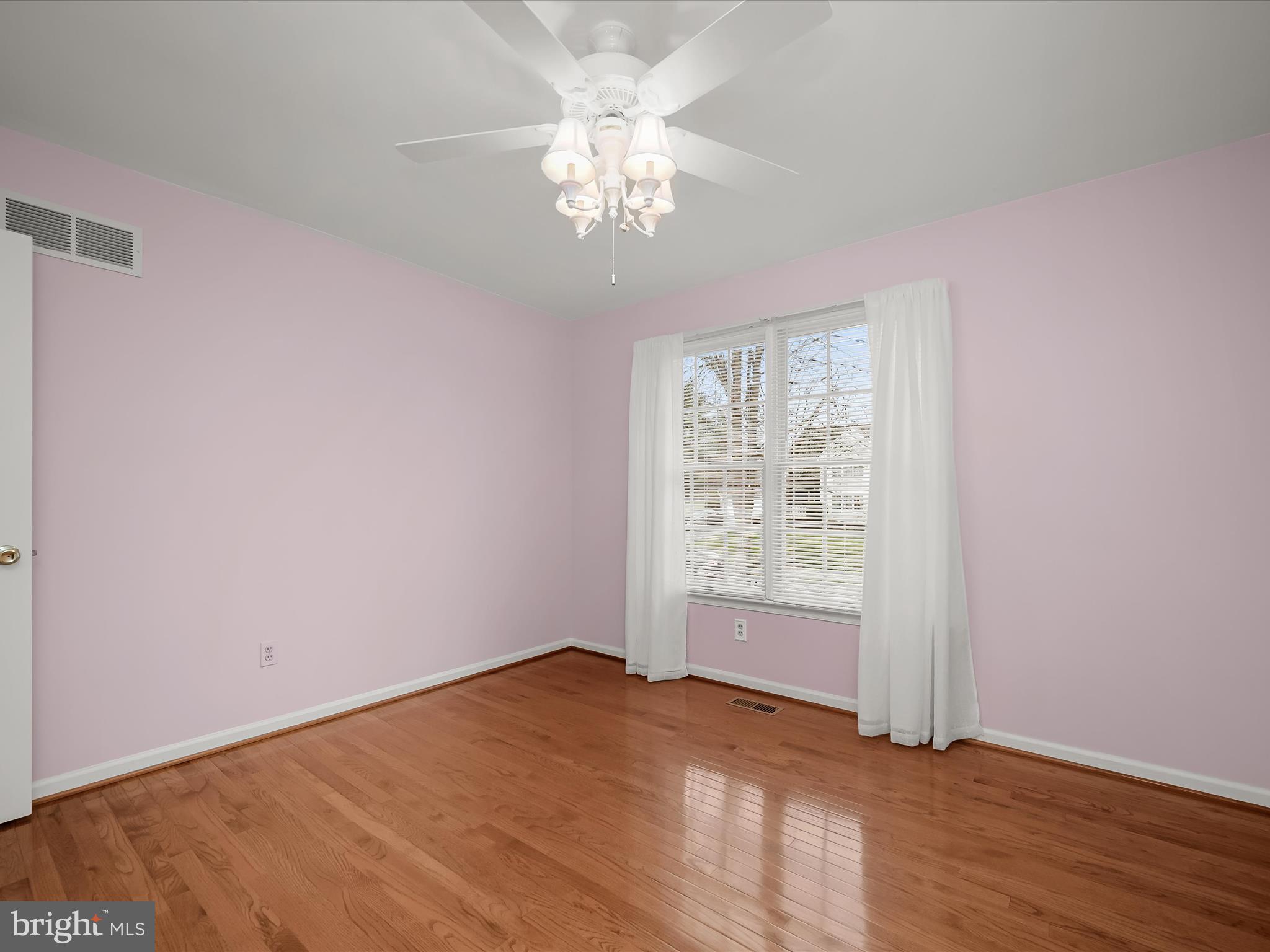 BRAMPTON HILLS - Residential