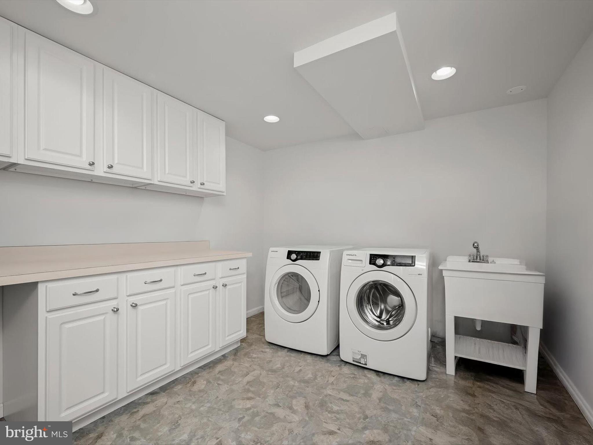 BRAMPTON HILLS - Residential