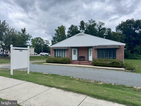 Photo of 303 E Water Street, CENTREVILLE, MD 21617 (MLS # MDQA2014646)