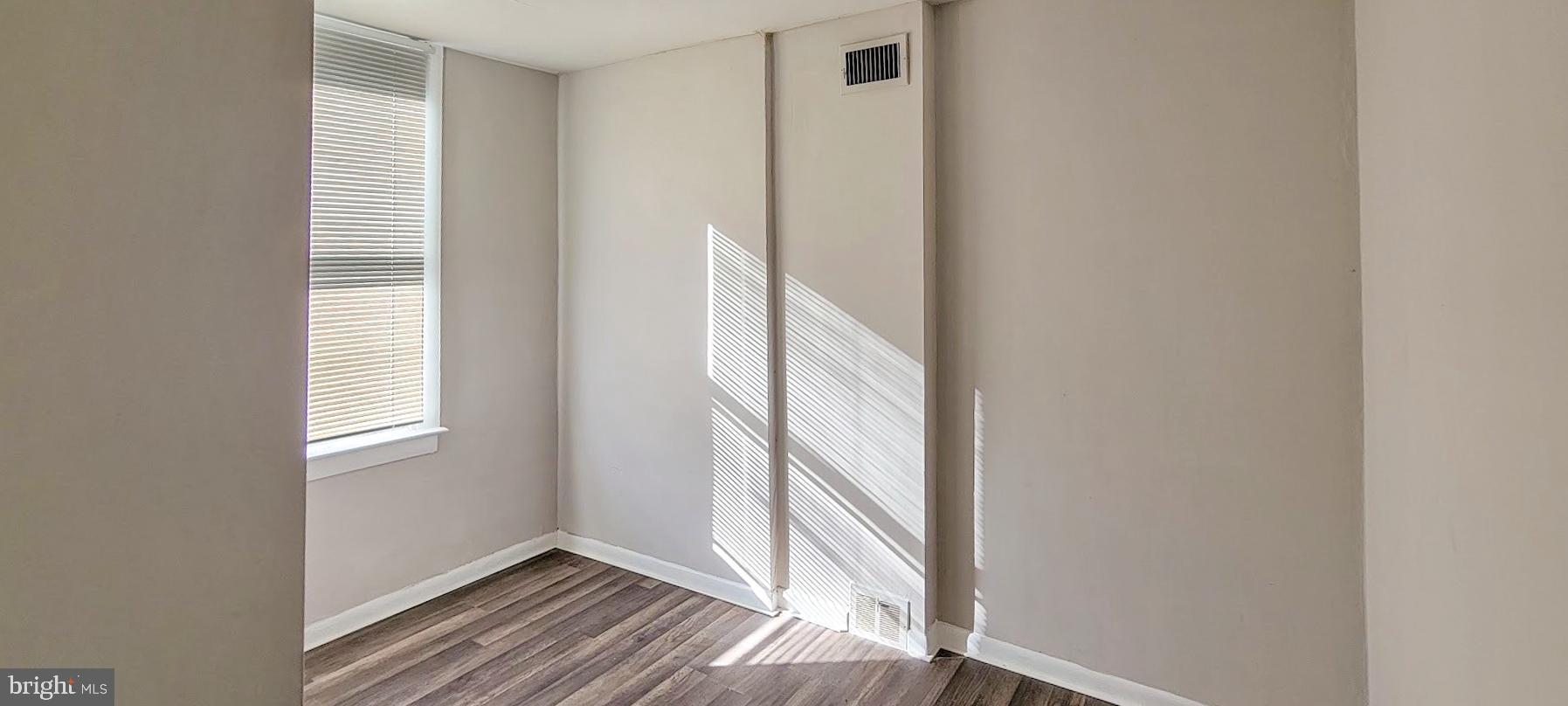 RICHMOND - Residential Lease