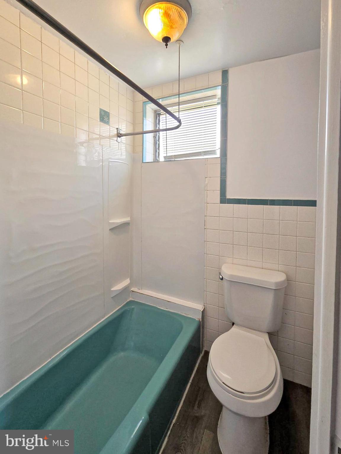 RICHMOND - Residential Lease