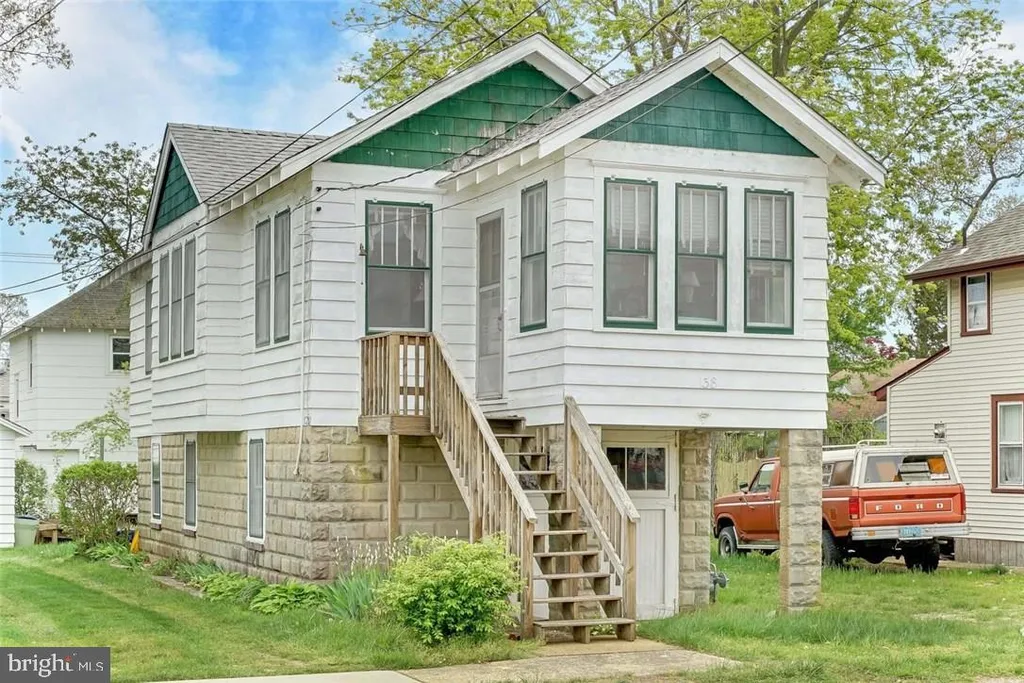 138 Longport Avenue, Ocean Gate, NJ 08740