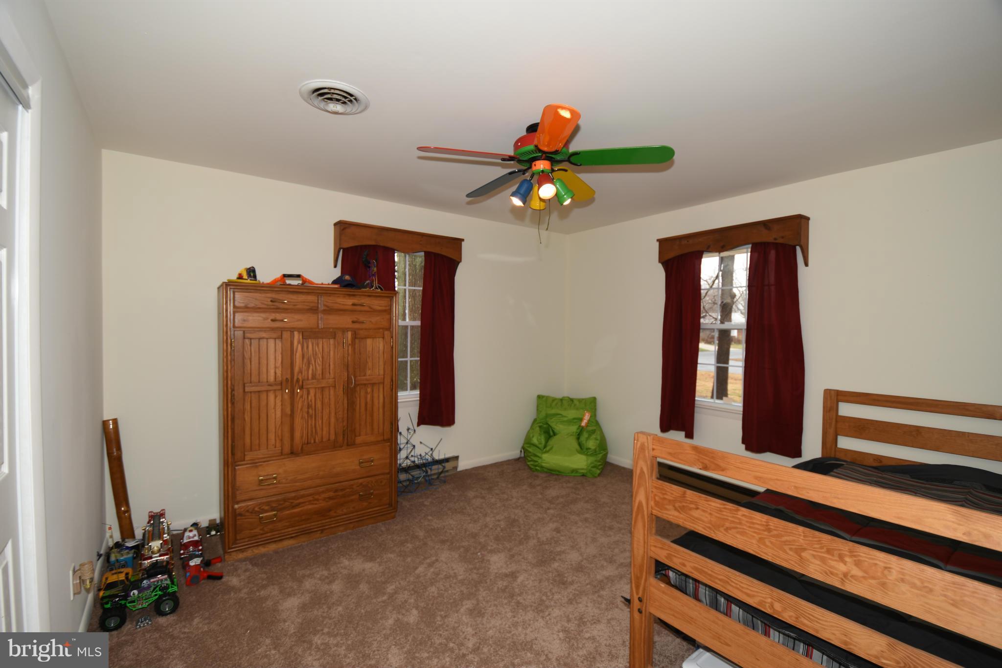 ELMHURST - Residential