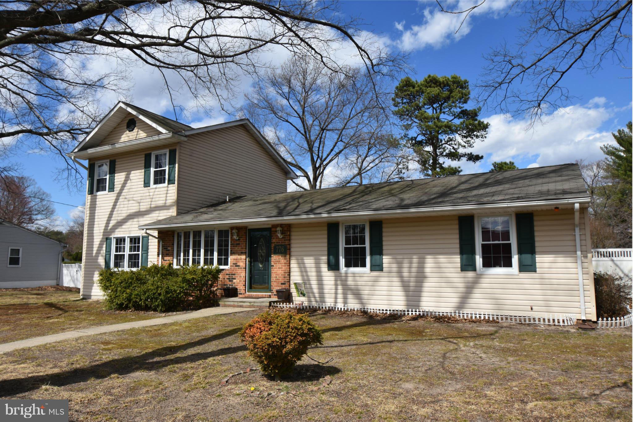 ELMHURST - Residential