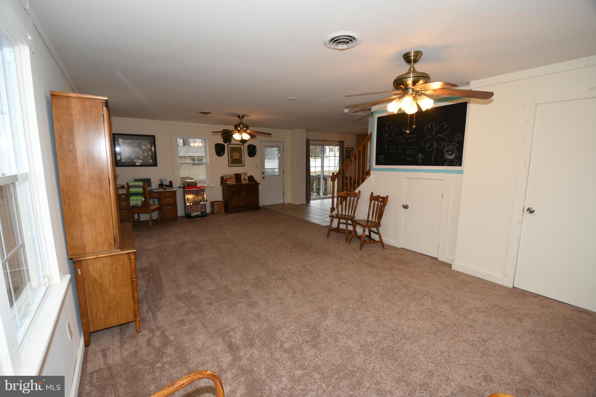 ELMHURST - Residential