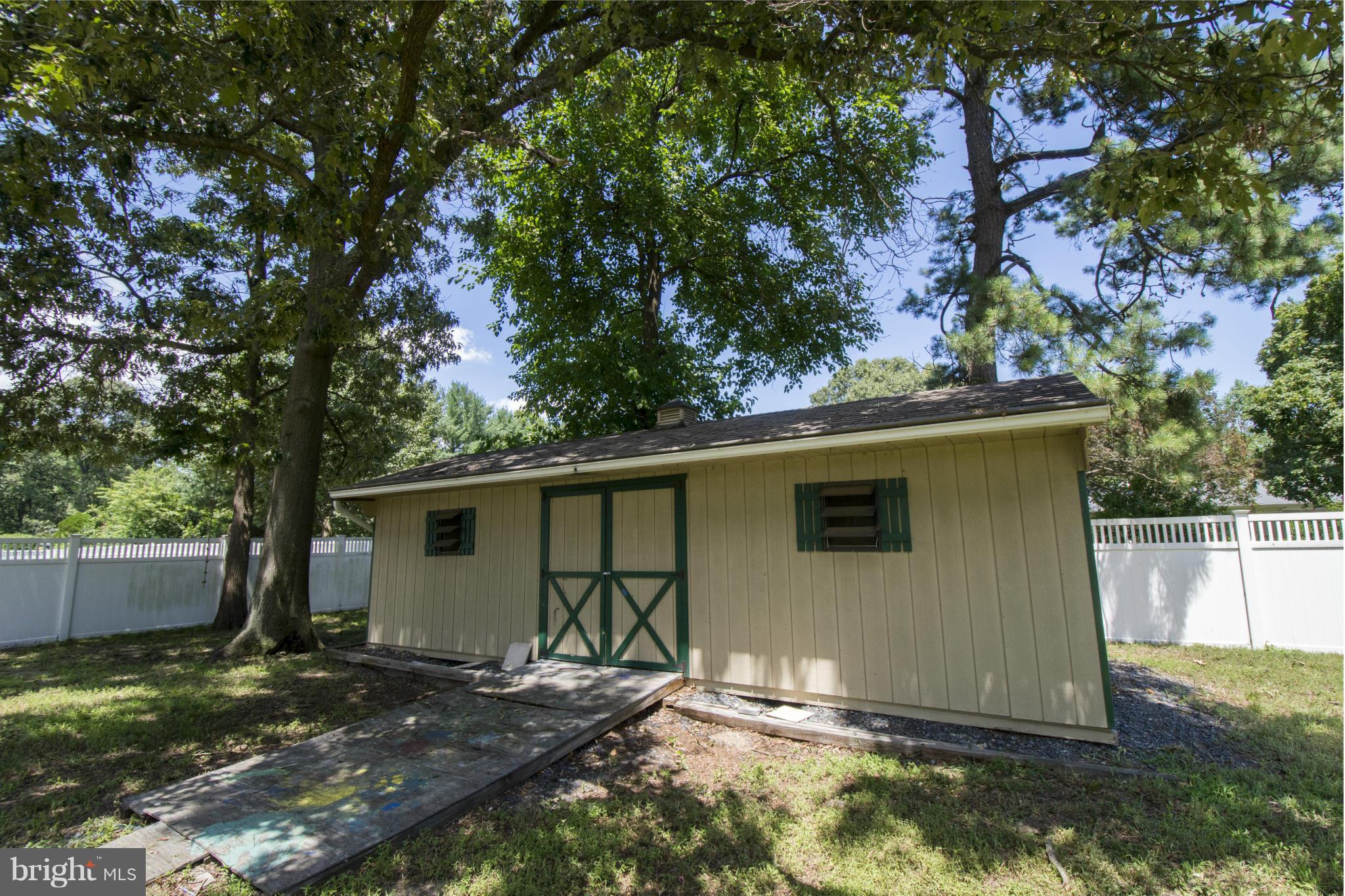 ELMHURST - Residential