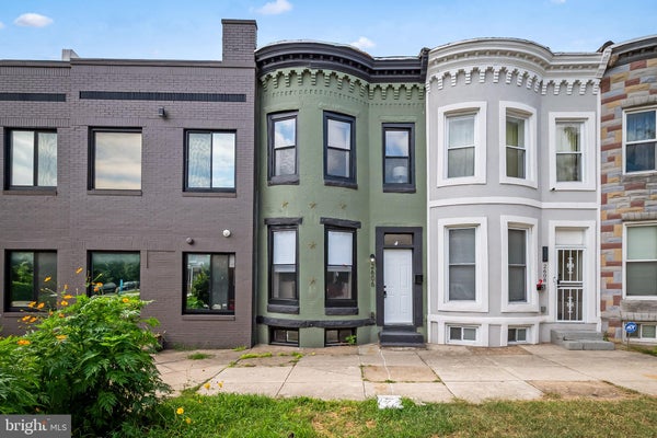 2606 HUNTINGDON AVE, BALTIMORE, MD 21211 - Image f298dcd69c49d06332f7d02eaf3d4e4c/3863456119