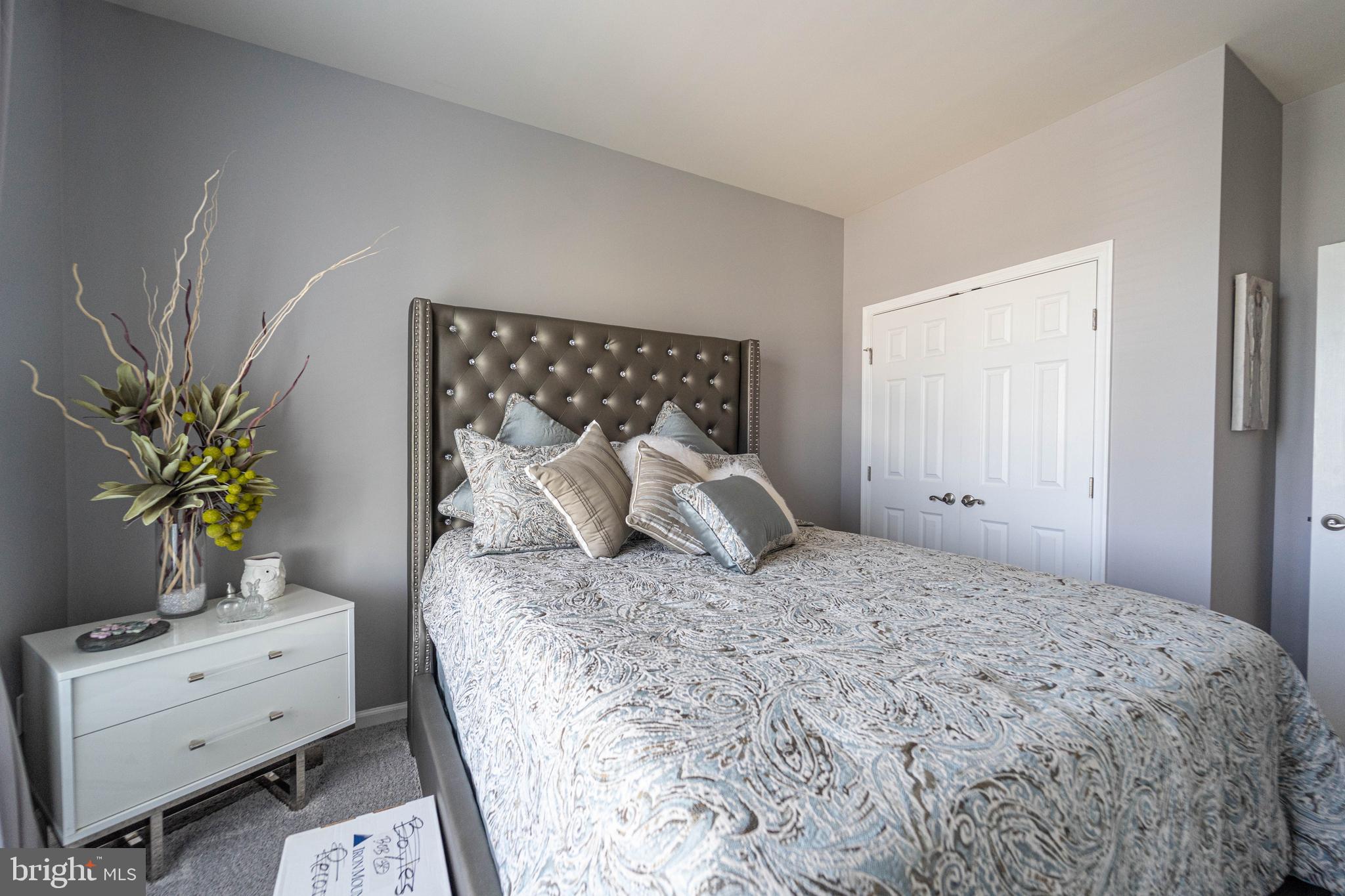 ELLENDALE - Residential