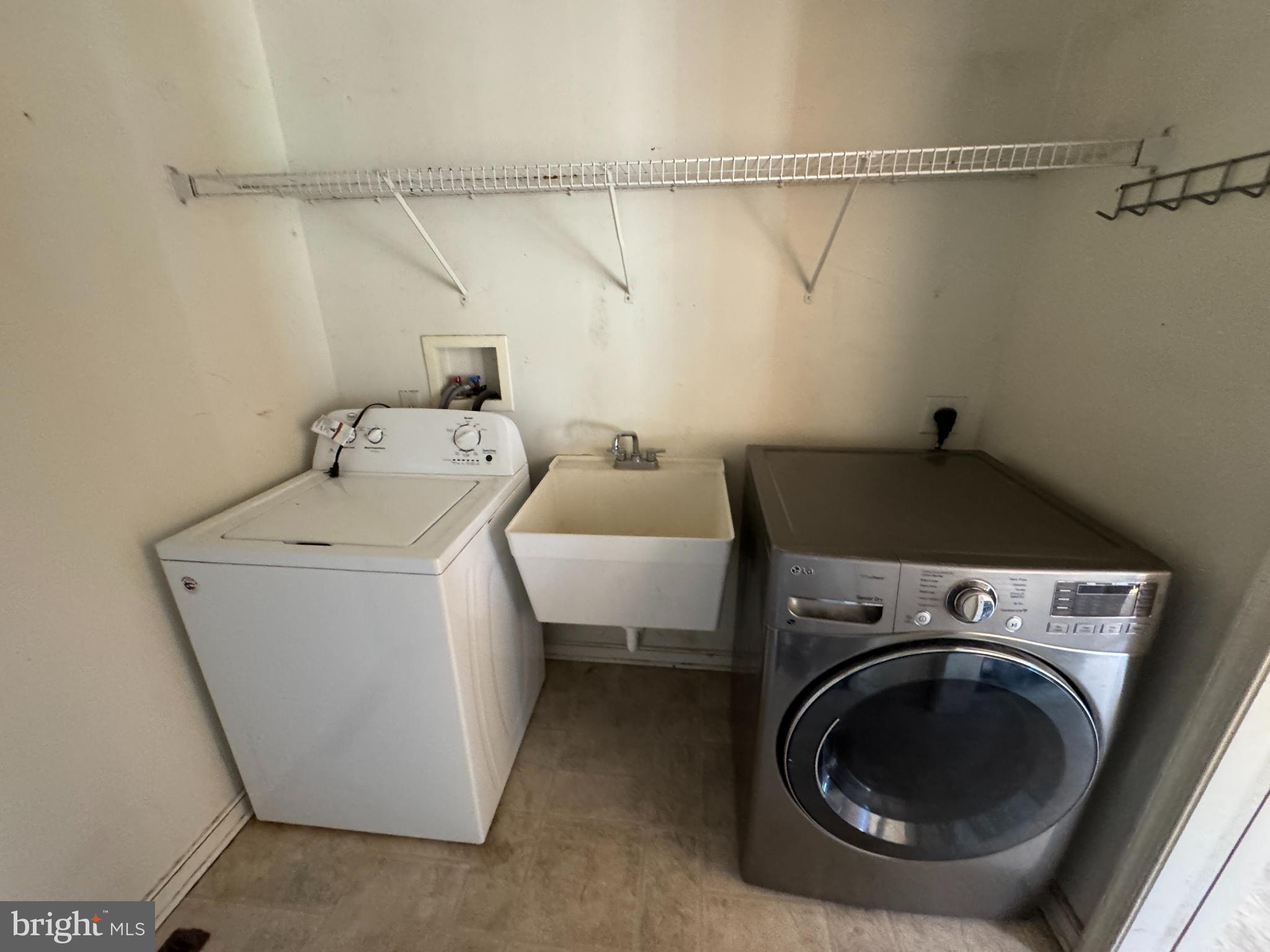 APPLE JACK ESTATES - Residential