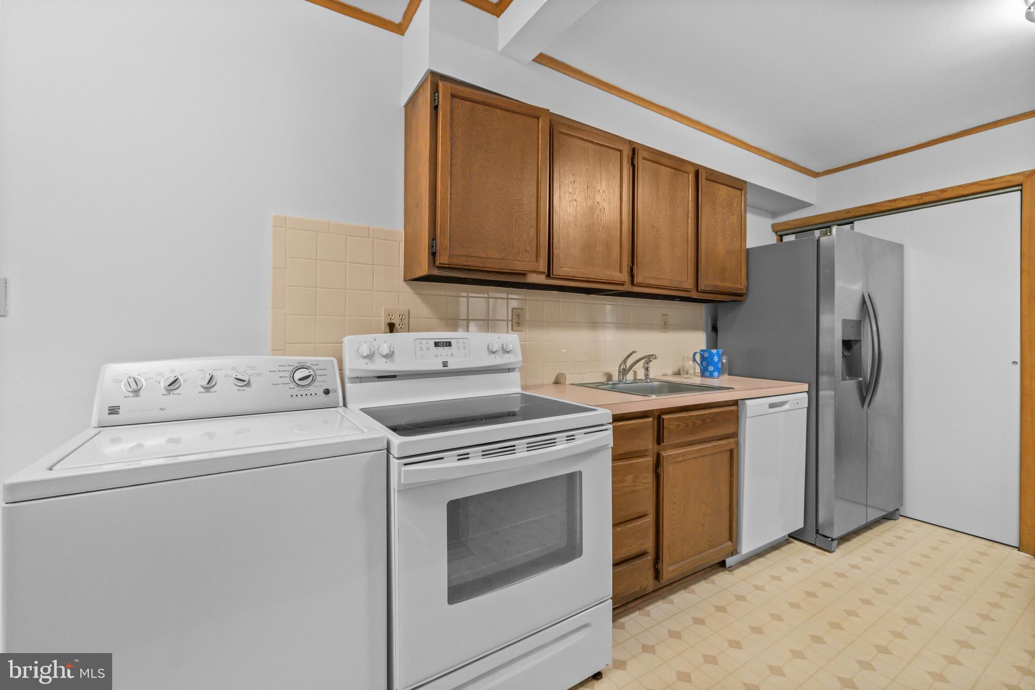 CABIN JOHN GARDENS - Residential