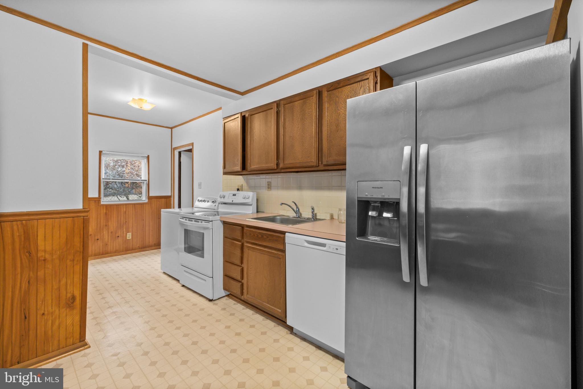 CABIN JOHN GARDENS - Residential