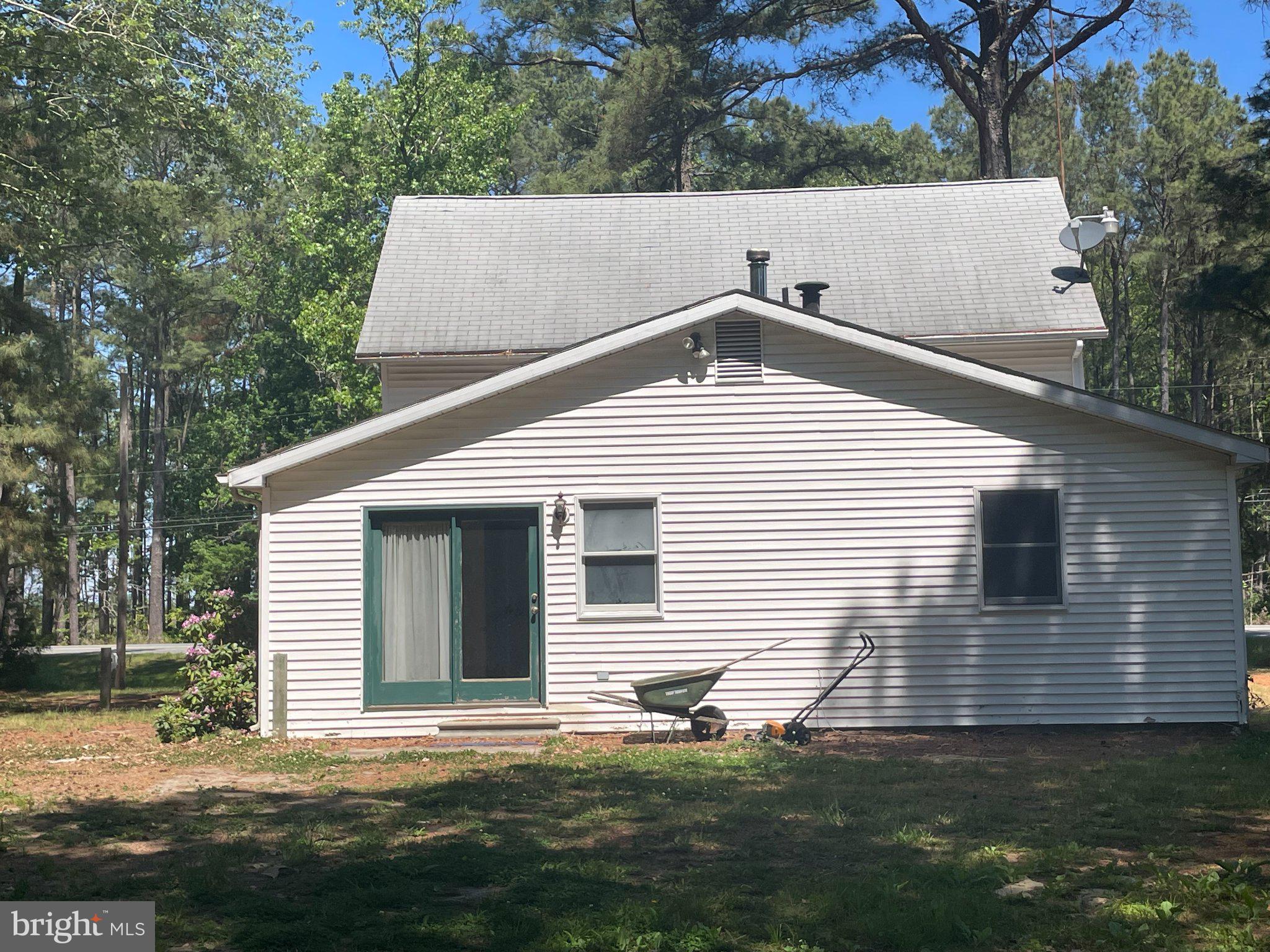1113 TAYLORS ISLAND ROAD