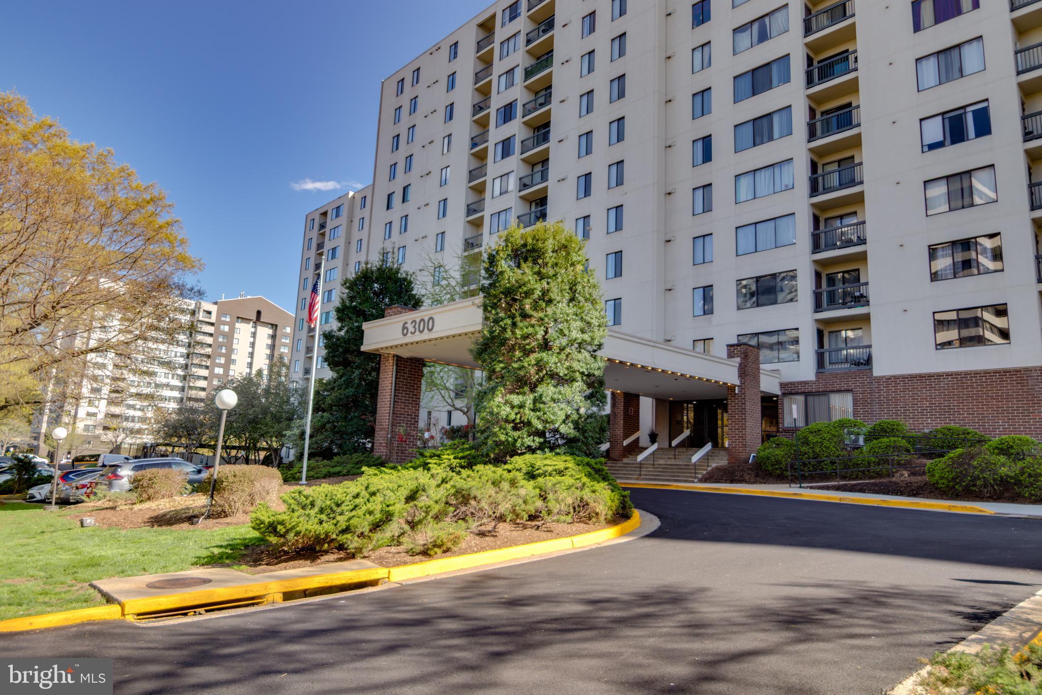 SENTINEL OF LANDMARK - Residential