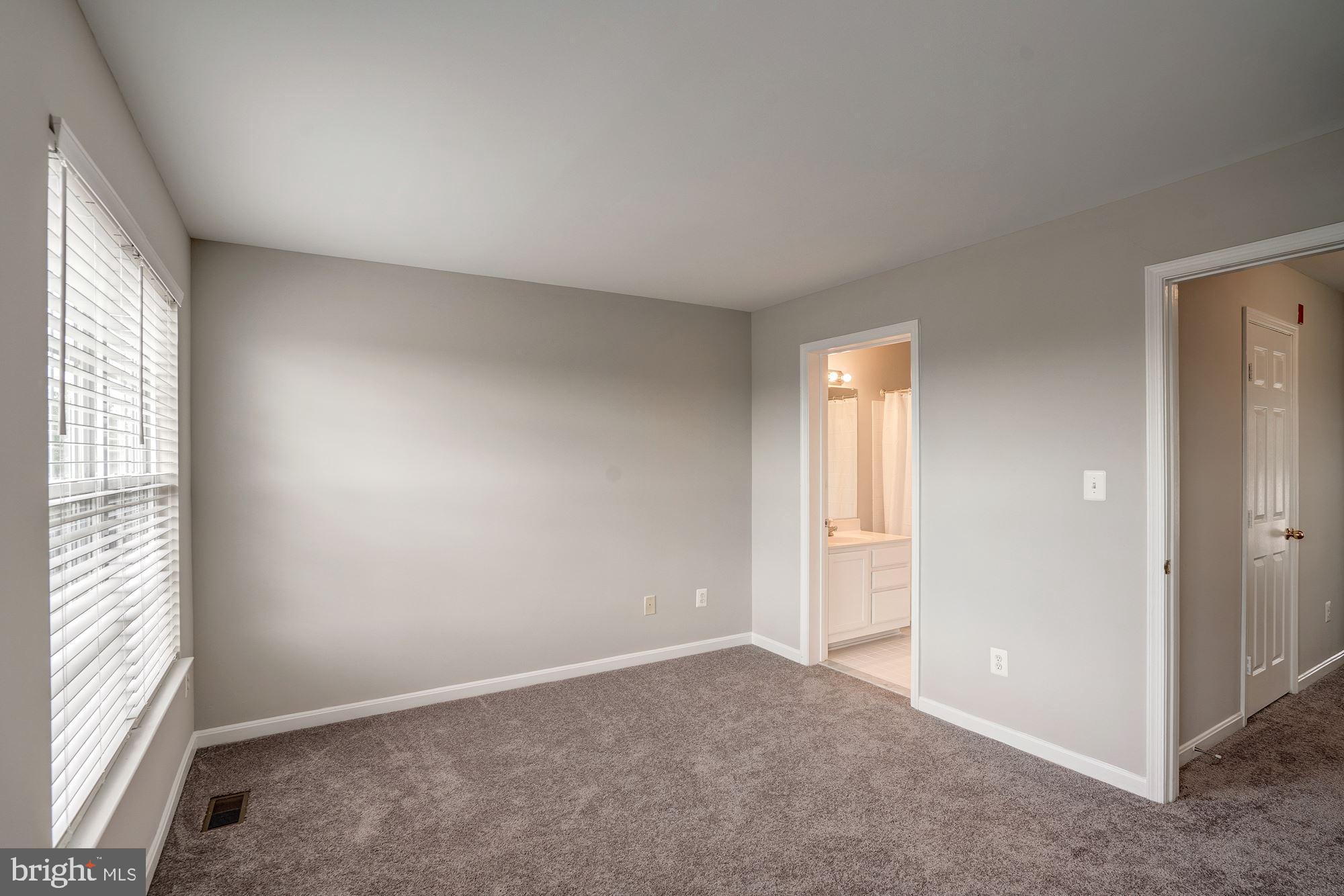 MANORS AT MCNAIR FARMS - Residential Lease