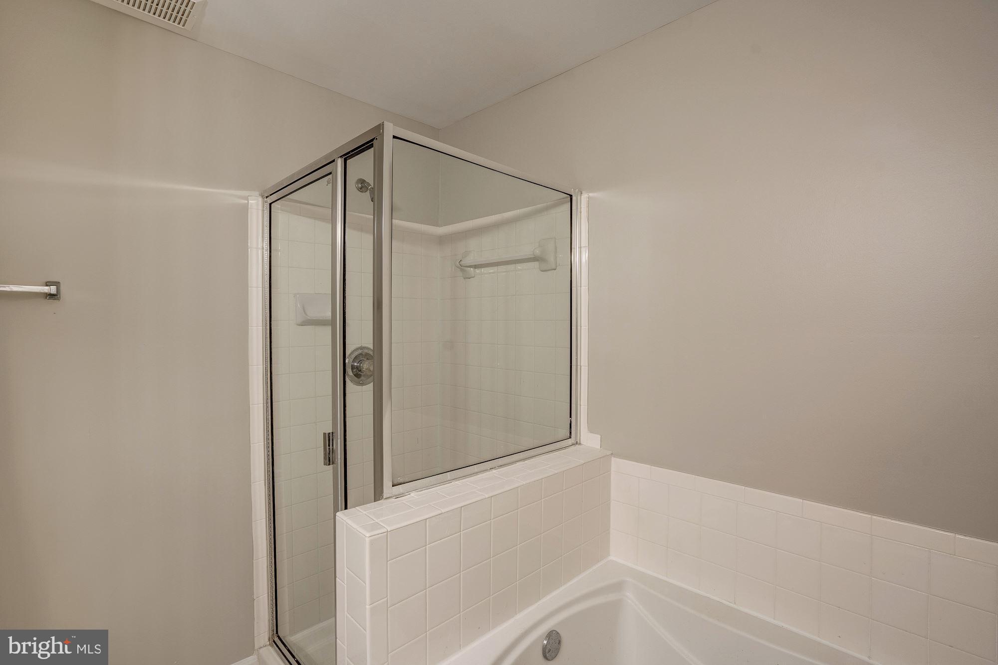 MANORS AT MCNAIR FARMS - Residential Lease