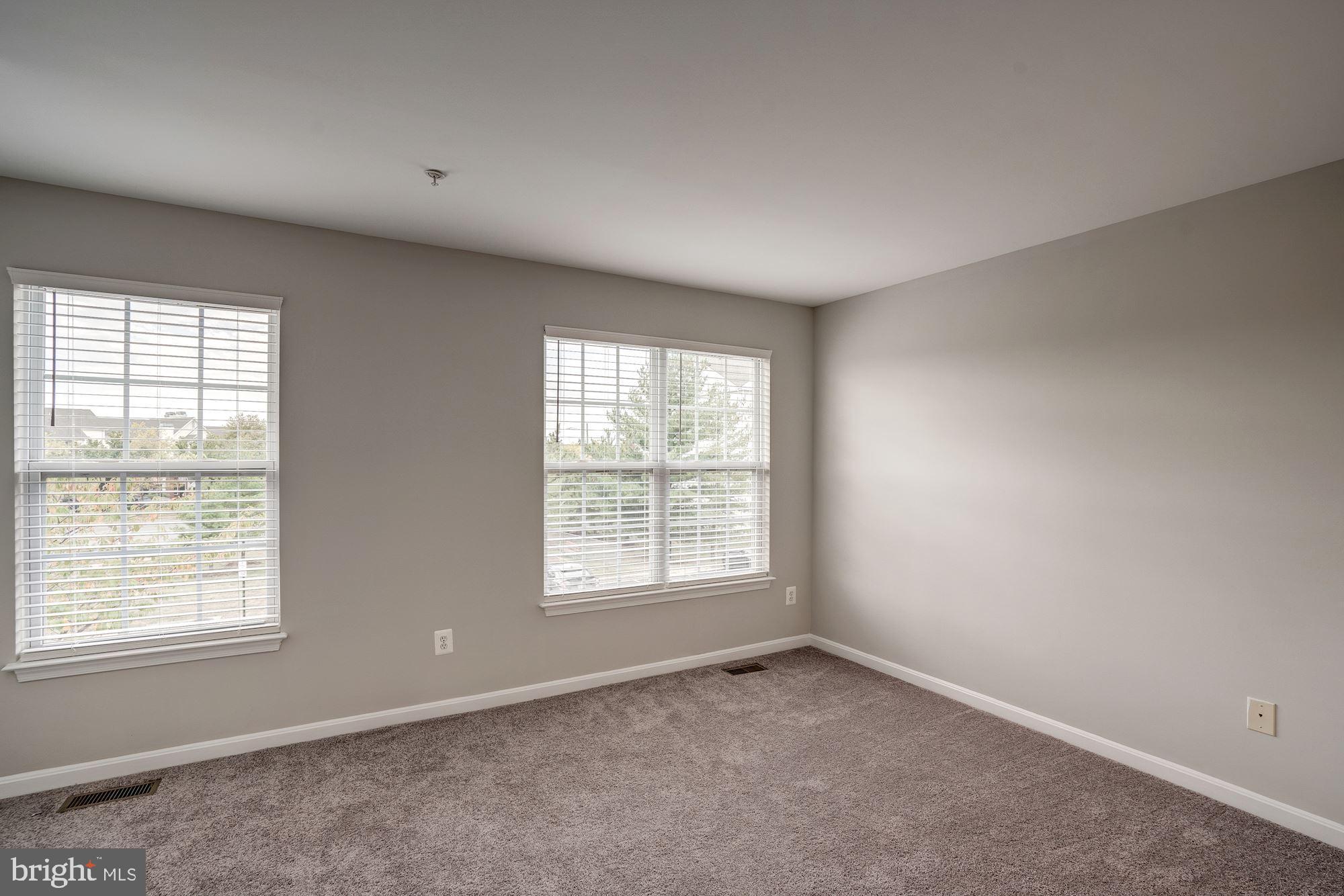 MANORS AT MCNAIR FARMS - Residential Lease