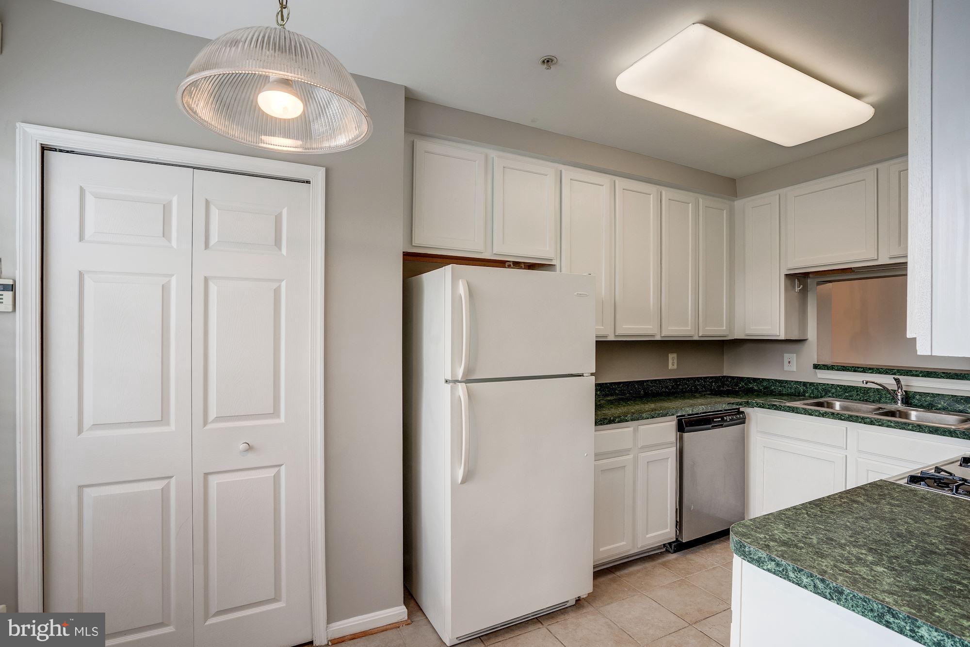 MANORS AT MCNAIR FARMS - Residential Lease