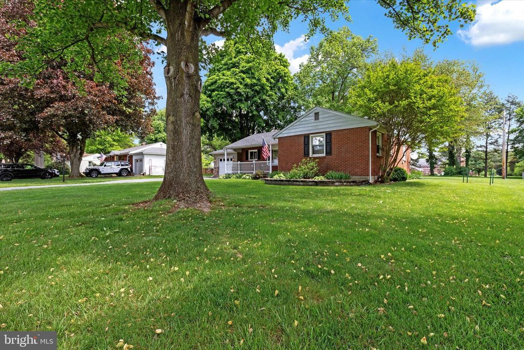 Photo of 231 Maxson Road, Lancaster, PA 17601 (MLS # PALA2051376)