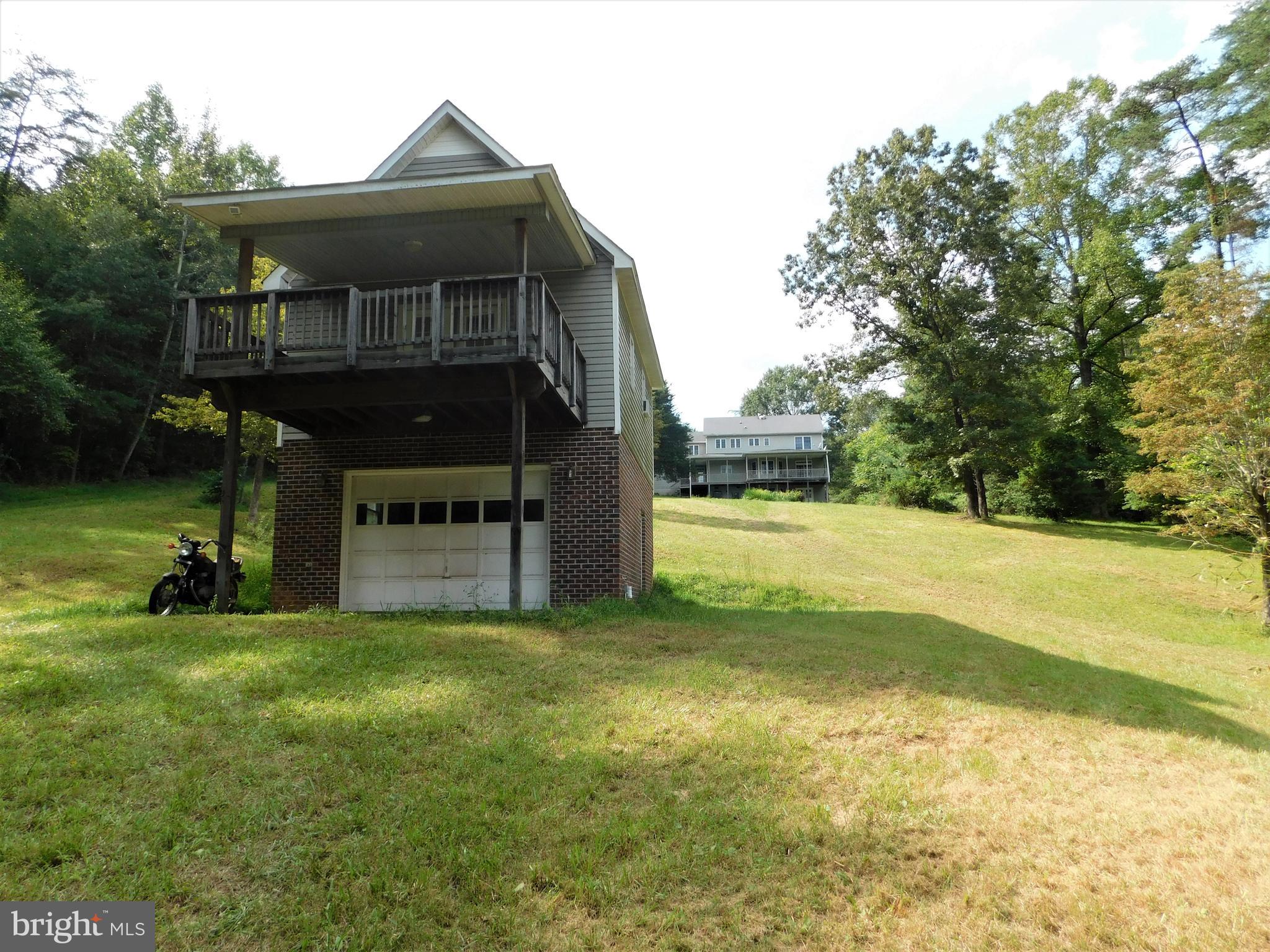 OAKWOOD LAKE ESTATES - Residential