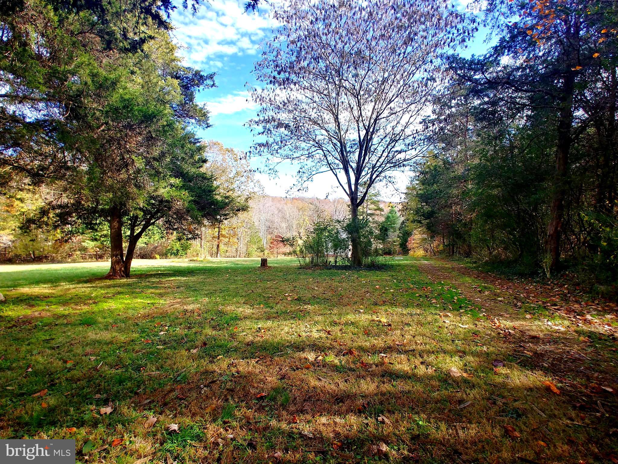 OAKWOOD LAKE ESTATES - Residential