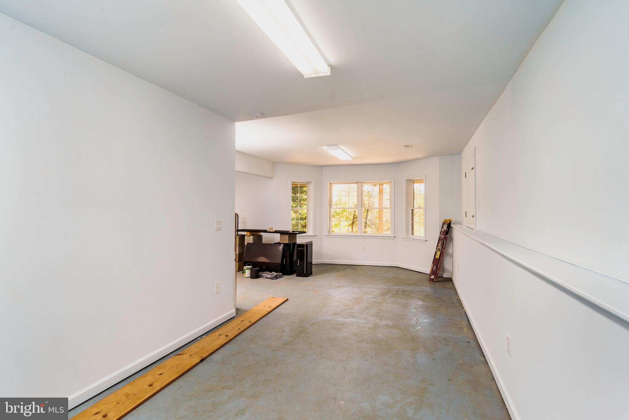 OAKWOOD LAKE ESTATES - Residential